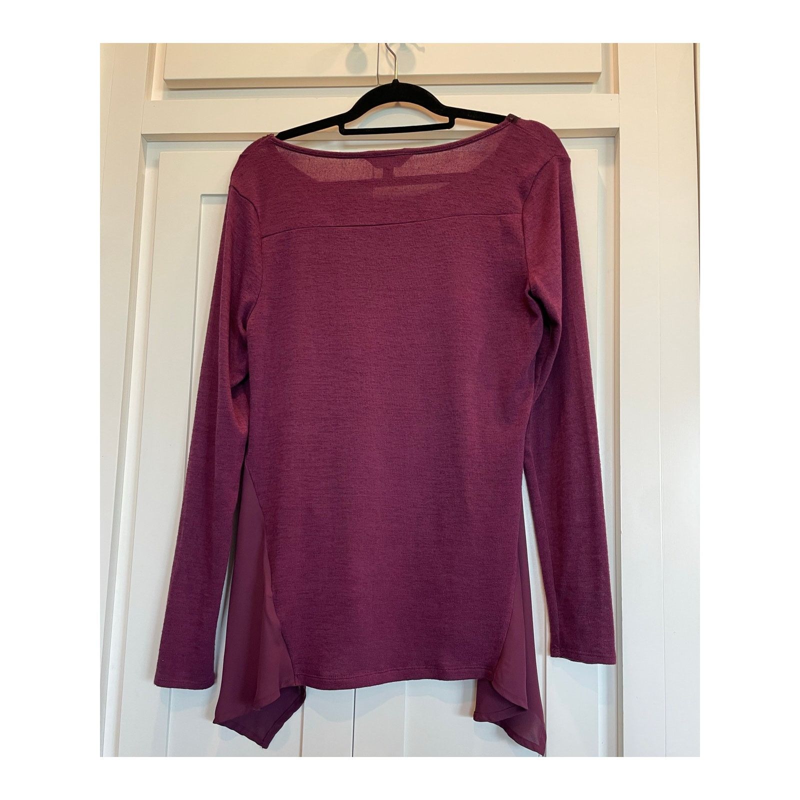 Other Simply Vera Vera Wang purple rhinestone embellished tunic SM Size S / US 4 / IT 40 - 2 Thumbnail