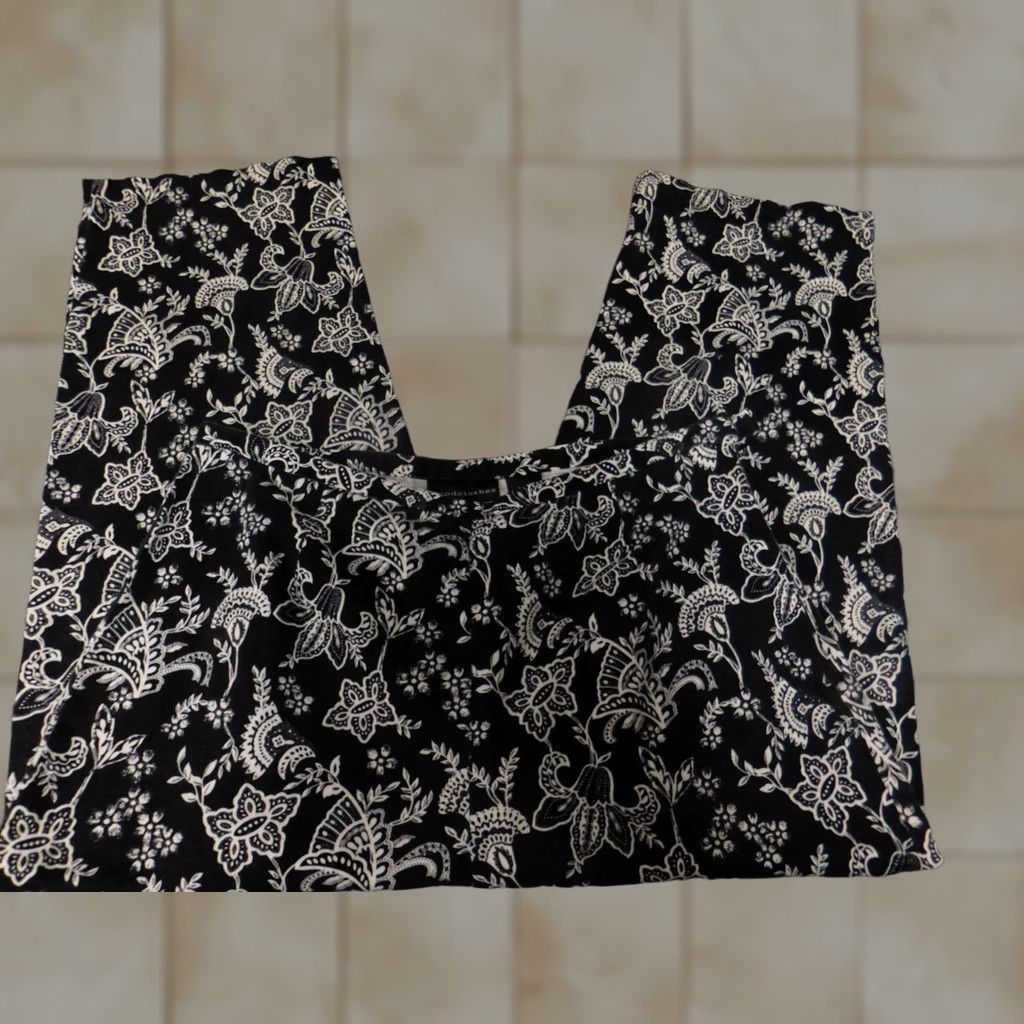 Vintage Goodclothes Womens Pants 12 Black Straight Floral Chino Knit Polyester Rayon Zipper Stretch Regular Inseam 22in Womens Size 34" / US 12 / IT 48 - 1 Thumbnail