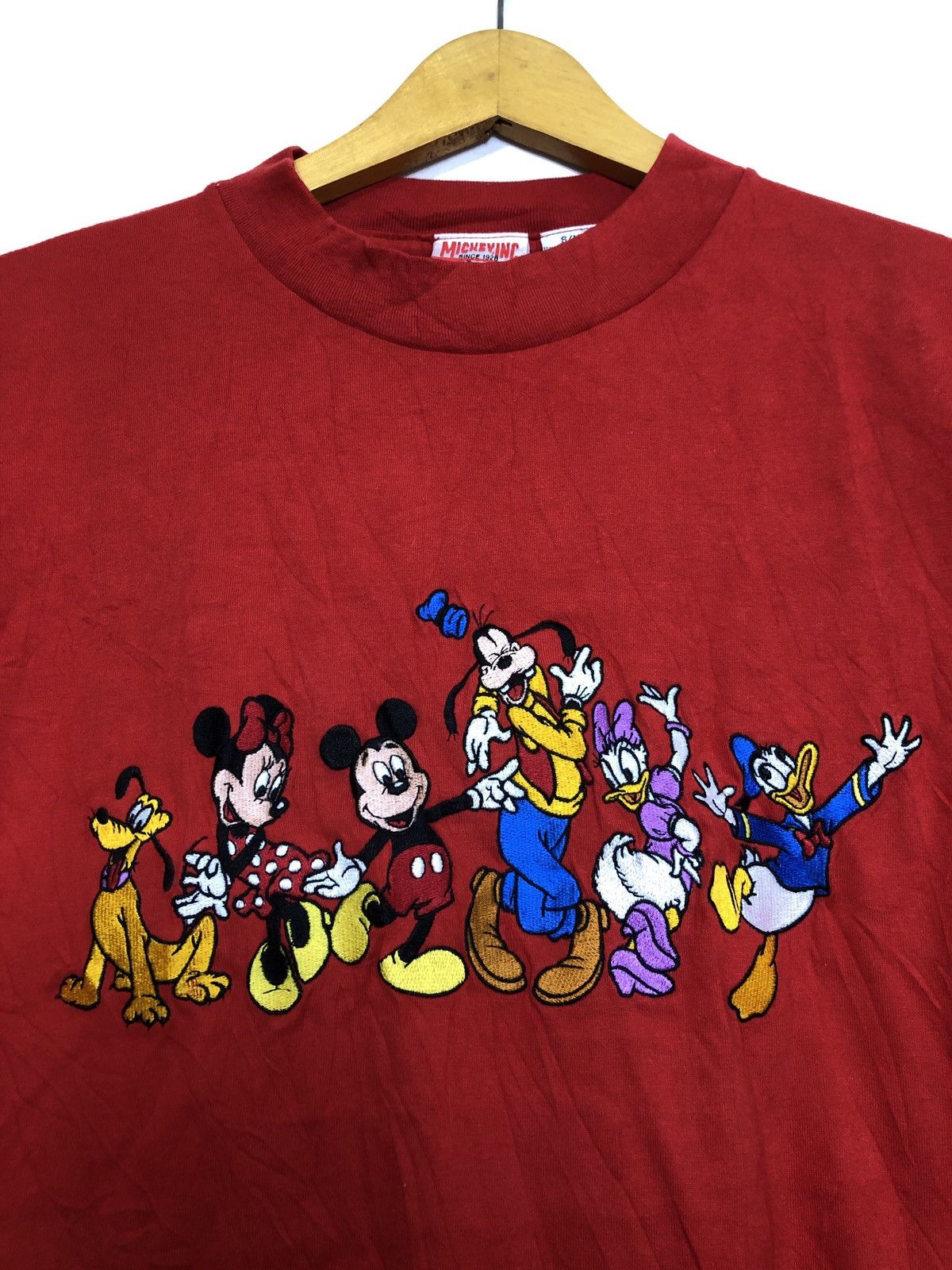 Vintage Vintage 90s Mickey and Friends T-Shirt Size US M / EU 48-50 / 2 - 2 Thumbnail