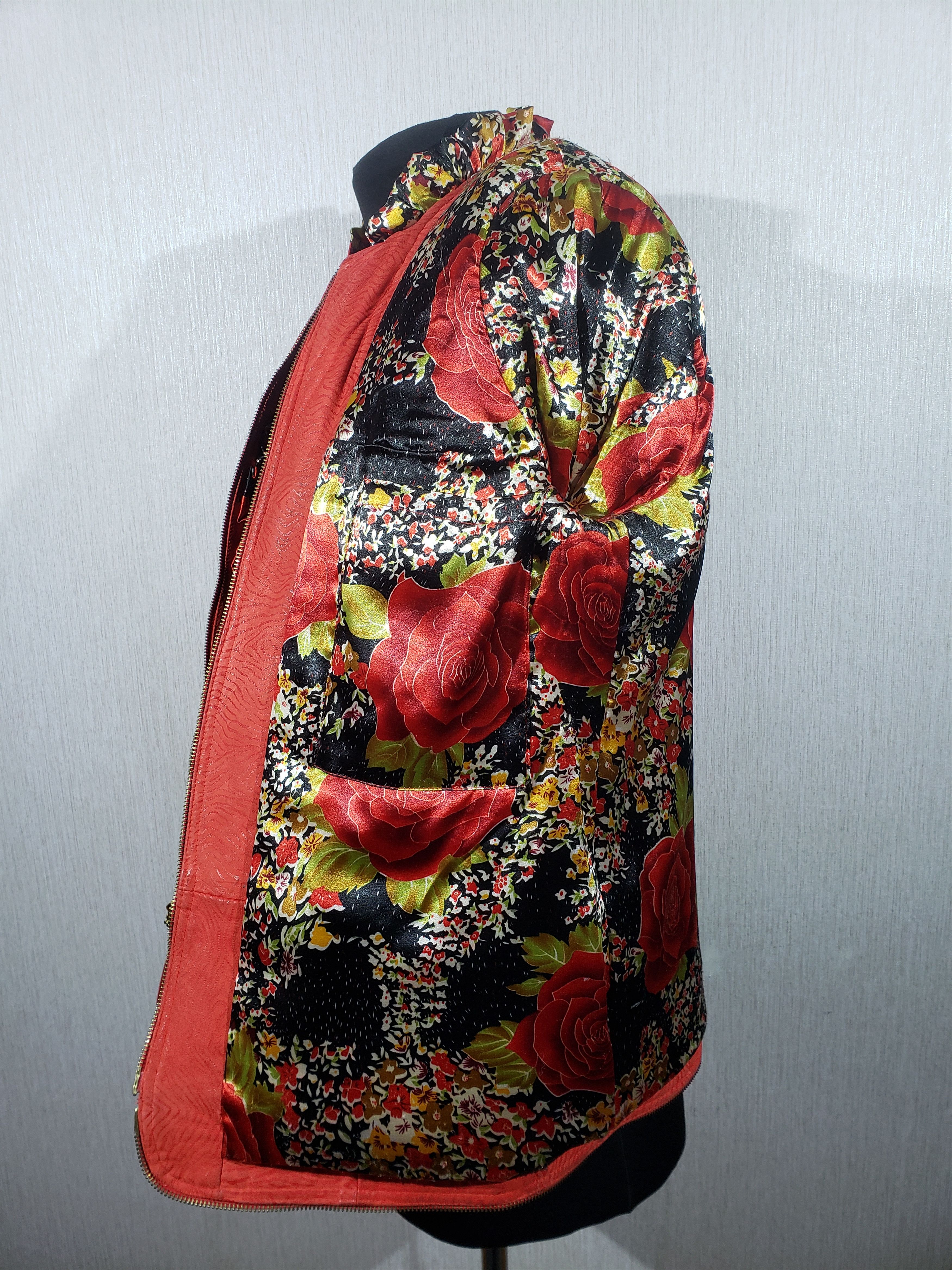 Other Romantic women's red leather jacket with a metal zipper. Size XXL / US 16-18 / IT 52-54 - 8 Thumbnail