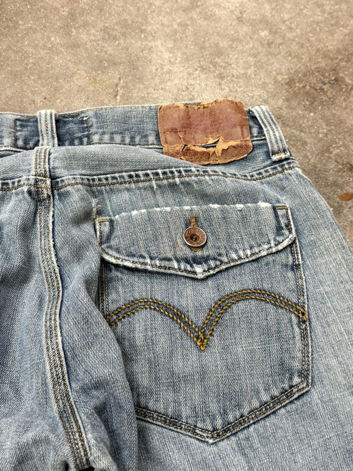 Levi's Vintage Checkered Levi Distressed Slim Hole Knee Denim Jeans Size US 32 / EU 48 - 14 Thumbnail