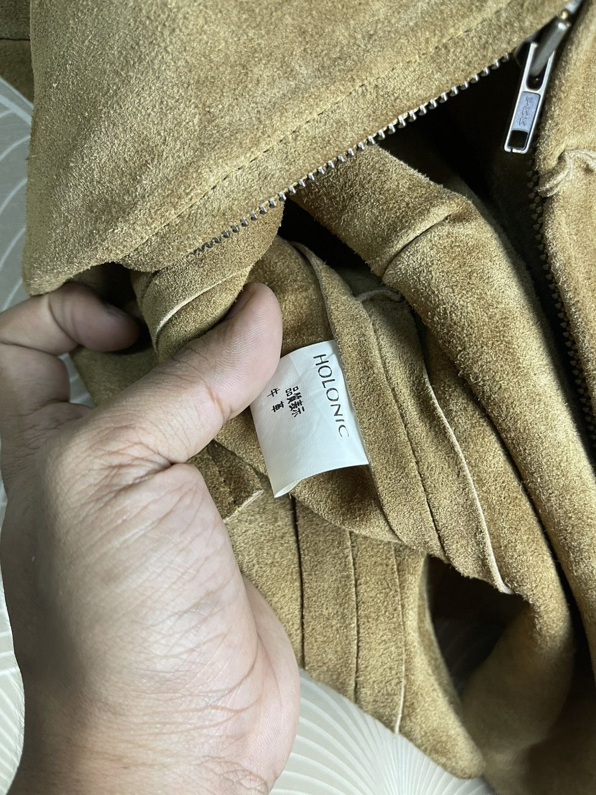 Japanese Brand × Vintage VINTAGE HOLONIC COWHIDE SUEDE LEATHER SLEEVELESS JACKET Size S / US 4 / IT 40 - 11 Thumbnail