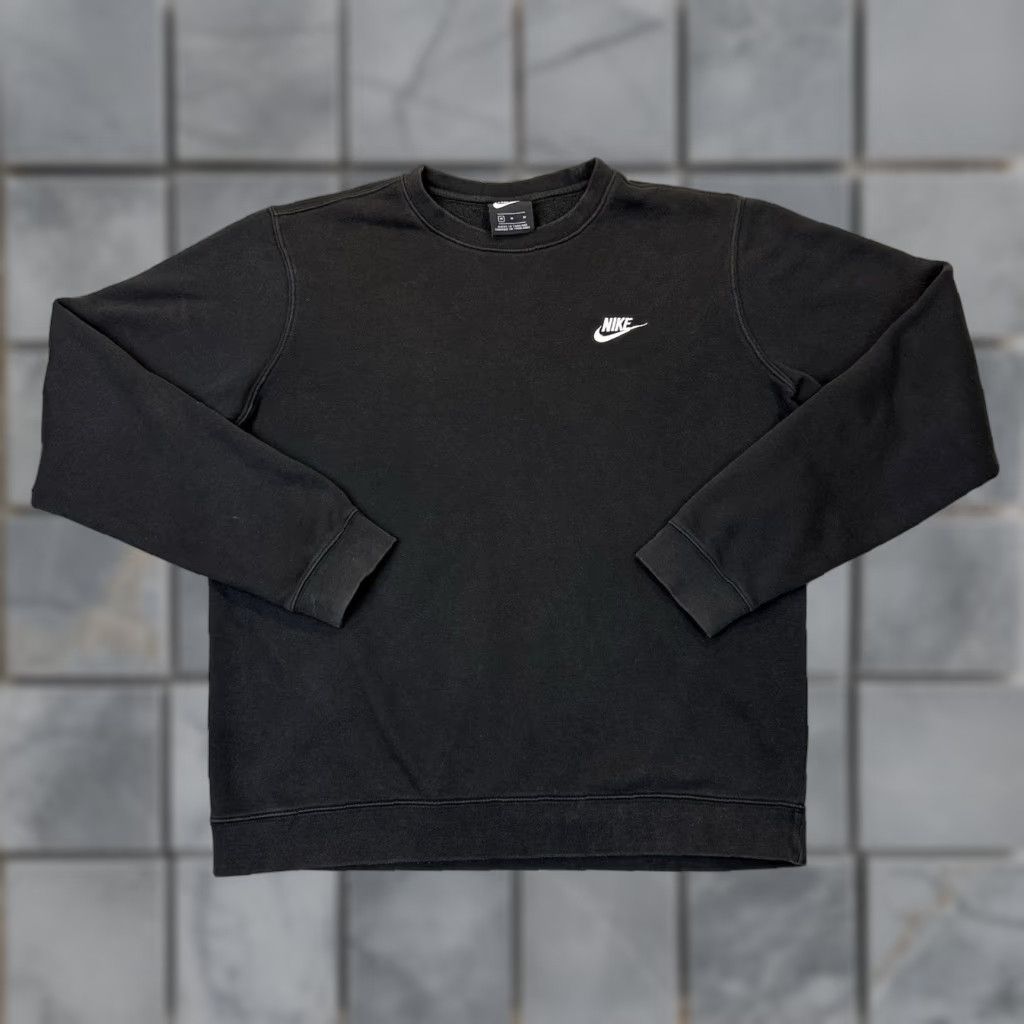 Nike VINTAGE Nike Fleece Crewneck Sweatshirt Mens M Black PullOver Swoosh Distressed Embroidered Logo Sweatshirt Size US M / EU 48-50 / 2 - 1 Thumbnail