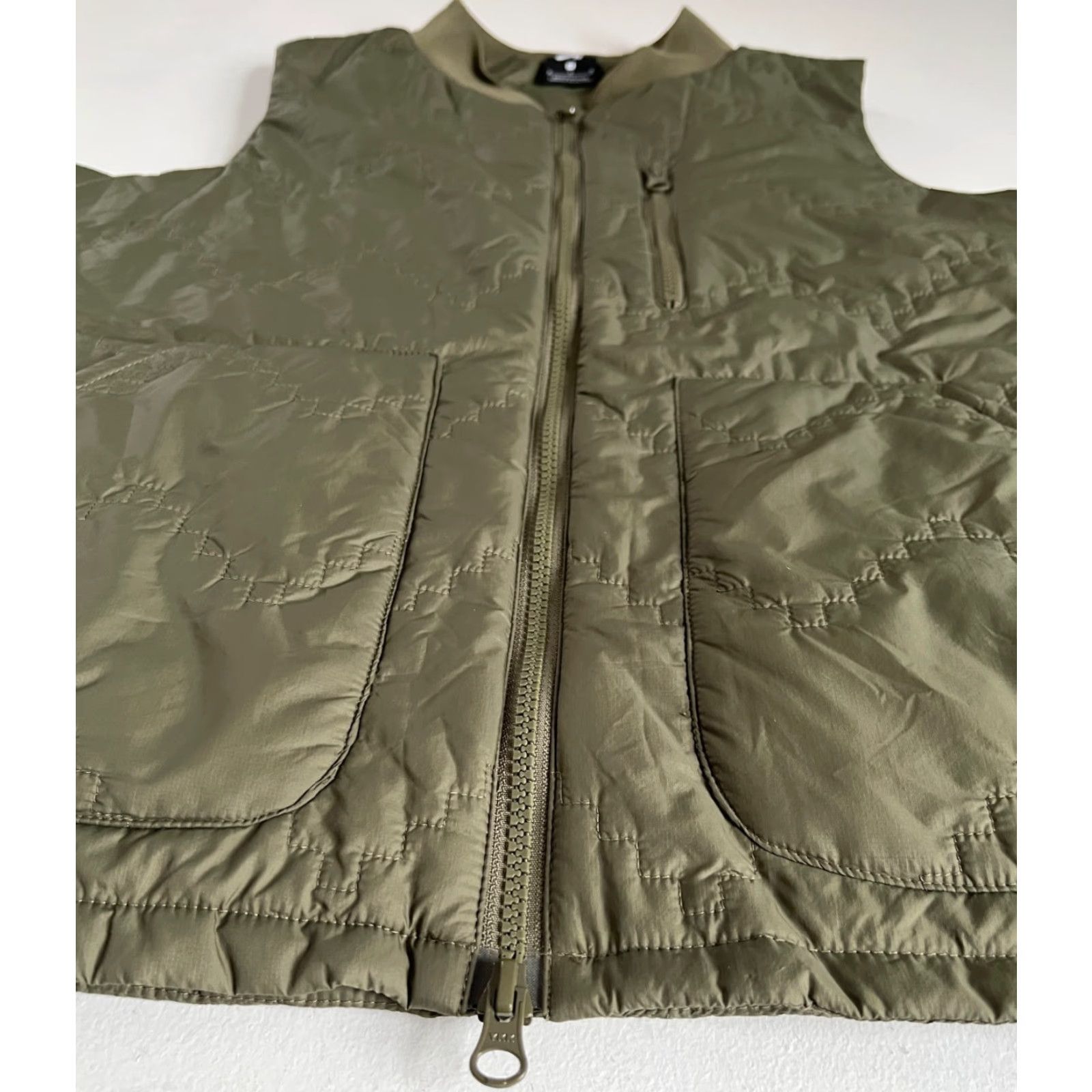 Nike Nike SB Shield Insulated Vest Men’s Quilted Pockets Nylon Olive Green Sz M Size US M / EU 48-50 / 2 - 7 Thumbnail