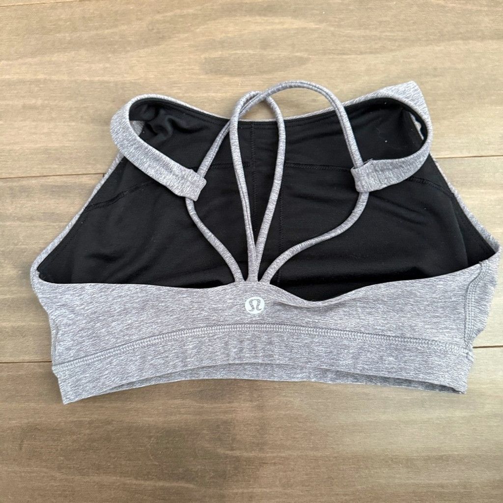 Lululemon Lululemon sports bra top size 2 Size ONE SIZE - 1 Thumbnail