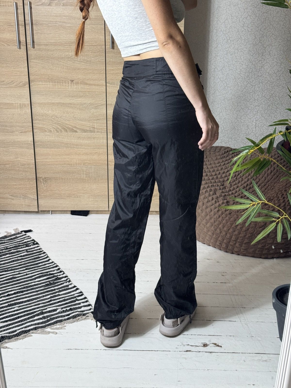 Iceberg VINTAGE ICEBERG NYLON AVANT GARDE PANTS Size 26" / US 2 / IT 38 - 3 Thumbnail