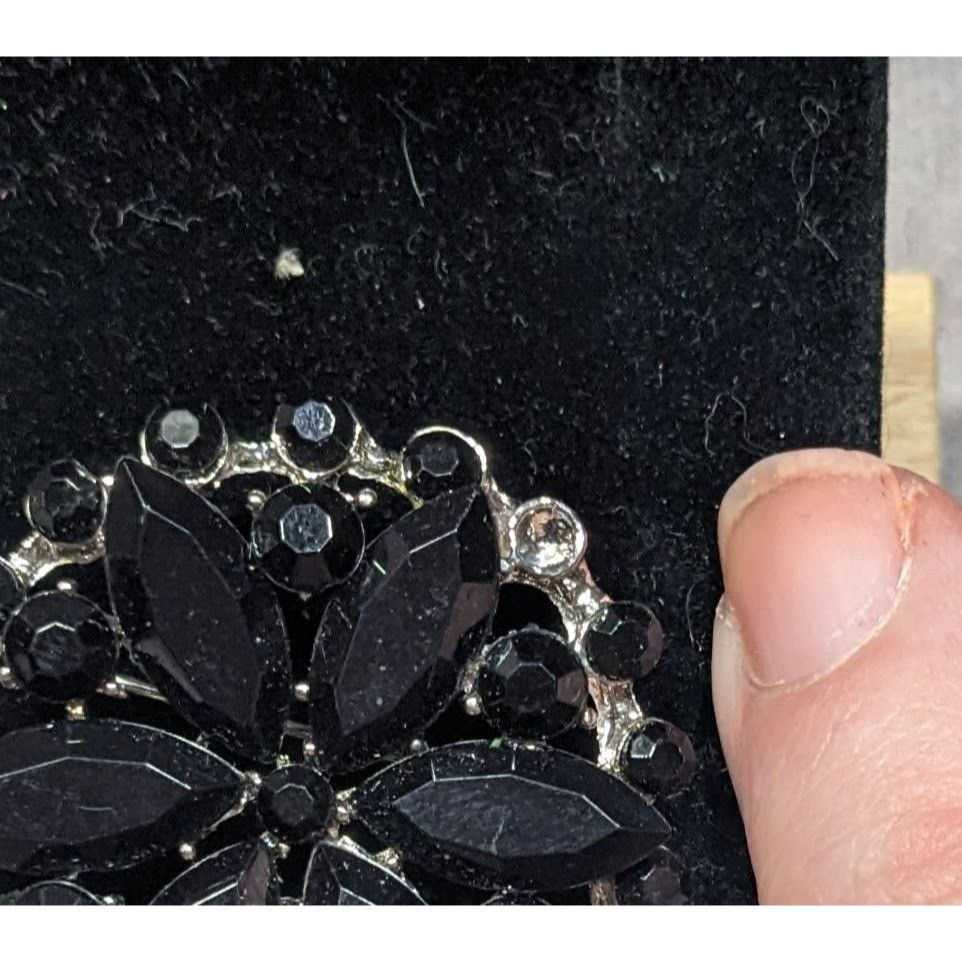 Other Vintage Gothic Floral Black And Silver Tone Gemmed Brooch Size ONE SIZE - 3 Thumbnail