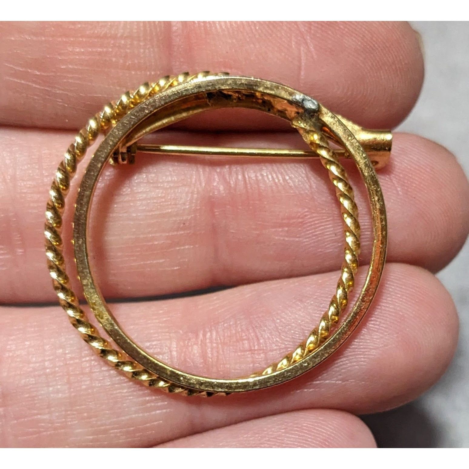 Other Gold Tone Double Layer Open Circle Brooch Size ONE SIZE - 5 Thumbnail