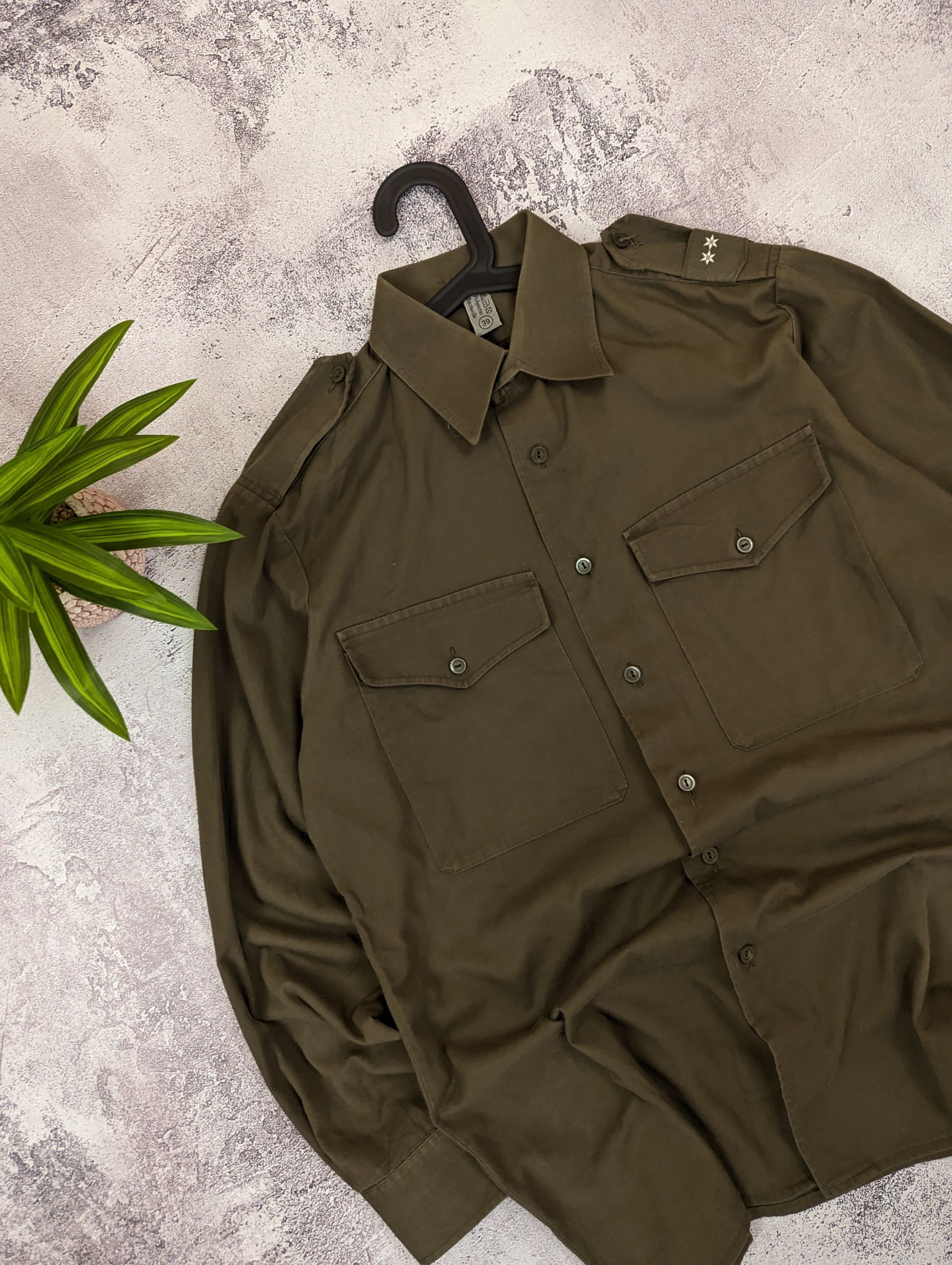 Vintage Vintage 1985 Austrian Army Shirt M/L Size US M / EU 48-50 / 2 - 5 Thumbnail