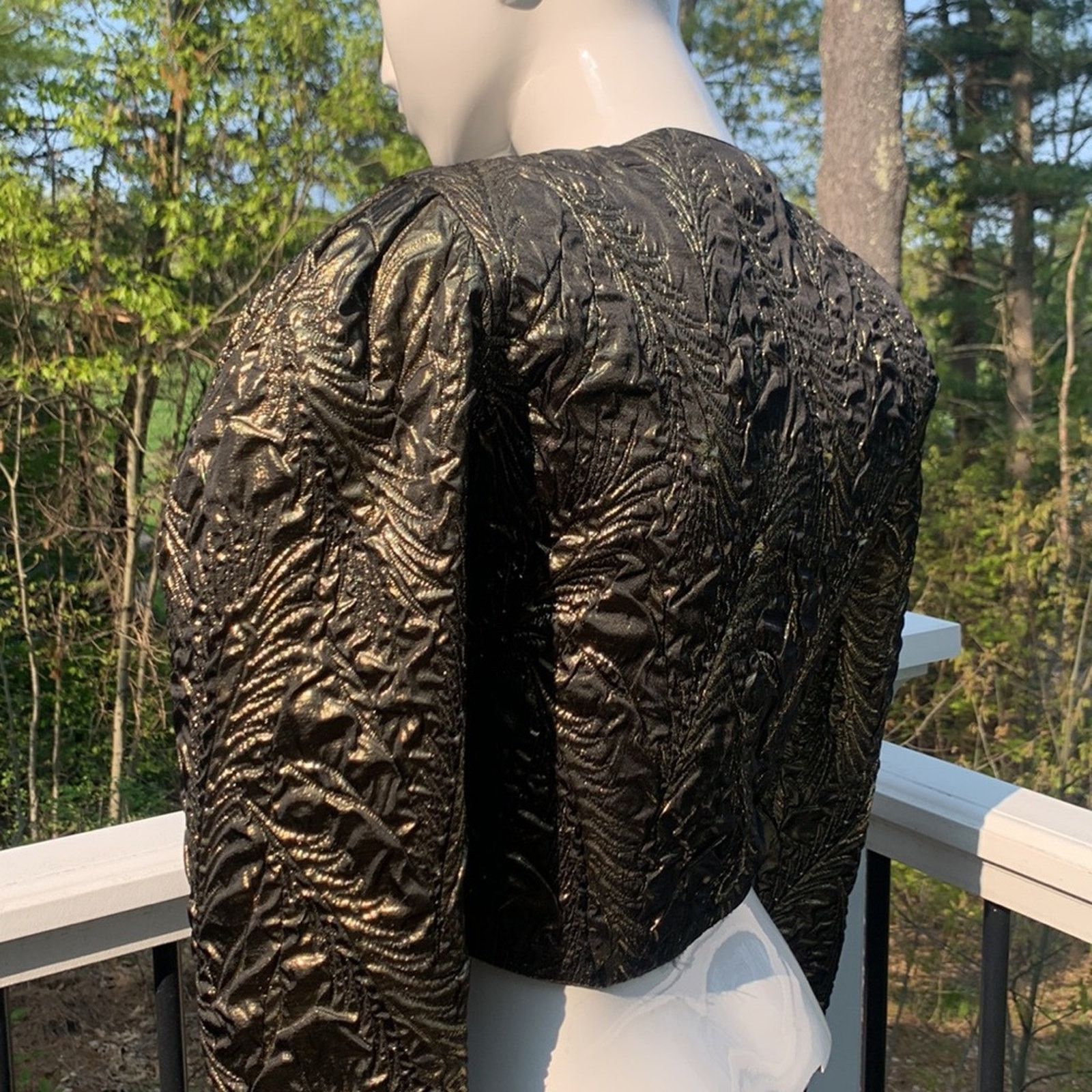 Vintage 80’s metallic bronze puff sleeve cropped quilt bolero shrug Size M / US 6-8 / IT 42-44 - 4 Thumbnail