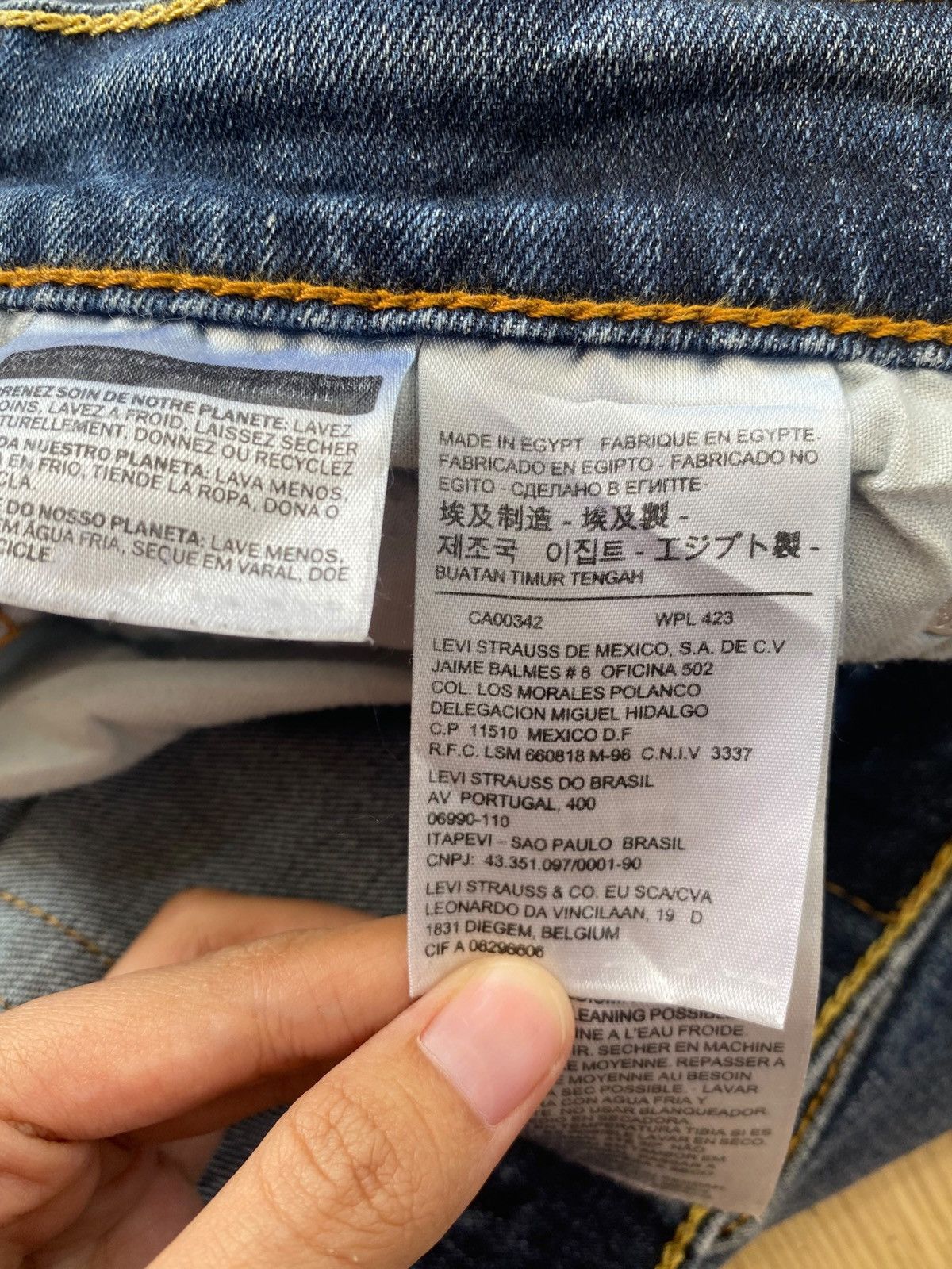 Levi's Vintage Levi’s 541 Acid Dark Faded Wash Style Ripped Jeans Size US 34 / EU 50 - 11 Thumbnail