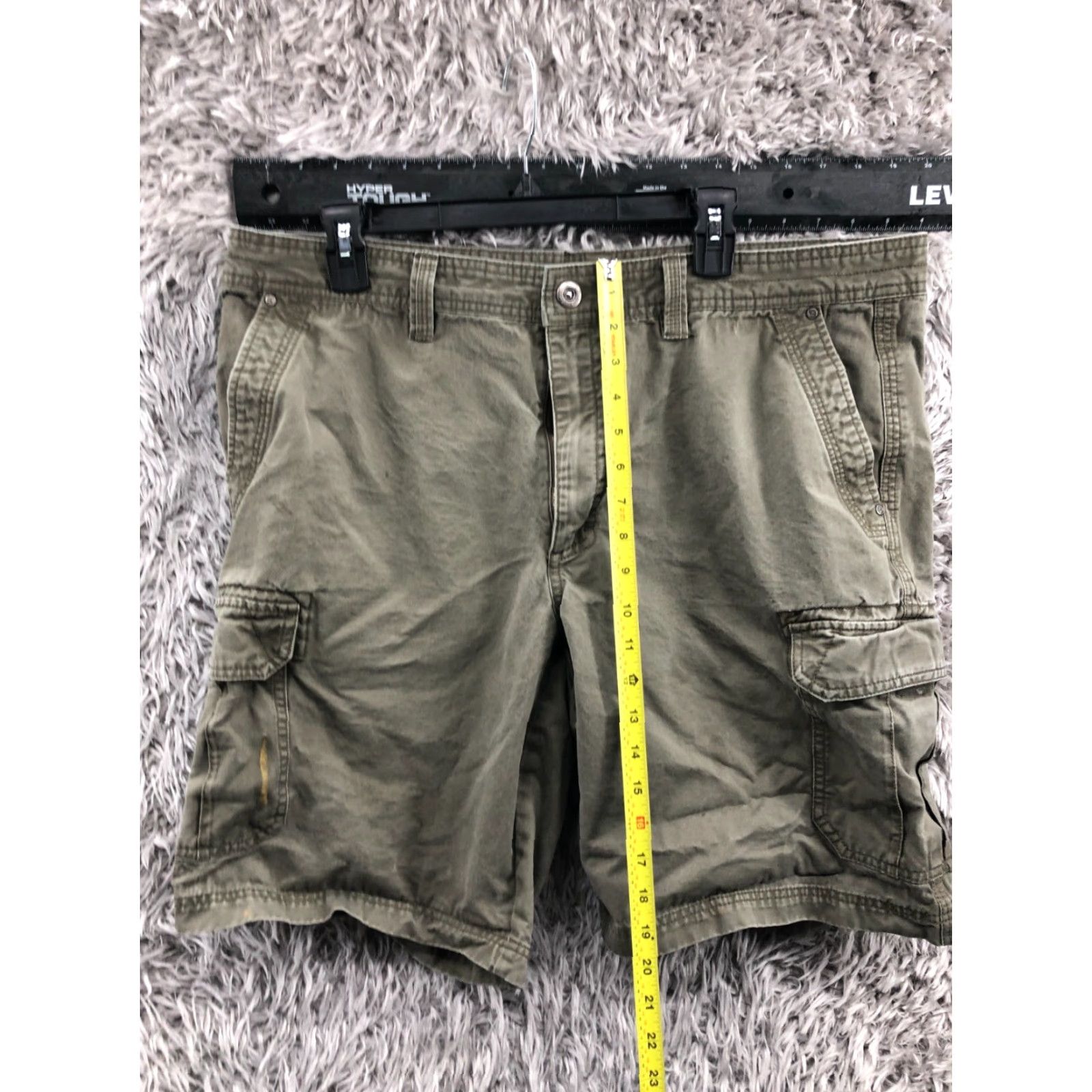 Vintage Gander Mountain Guide Series Cargo Shorts Mens Size 40 Mid Rise Green FLAW Size US 40 / EU 56 - 3 Thumbnail