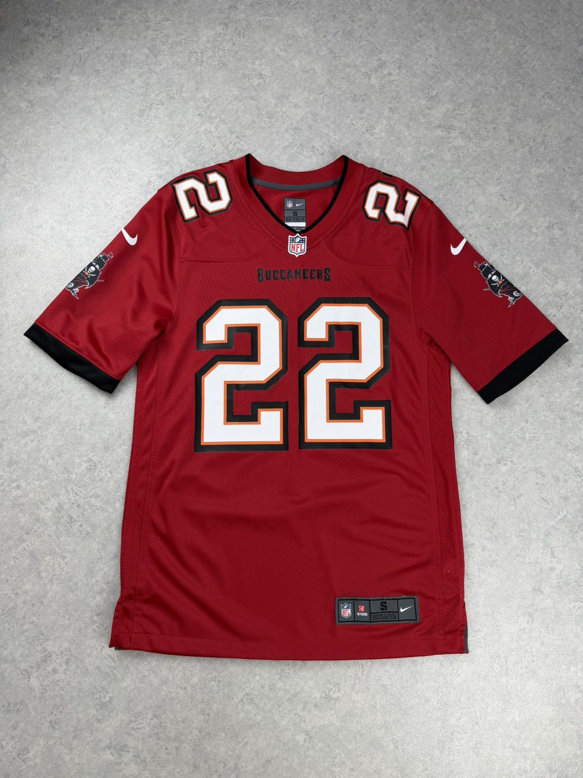 NFL Nike NFL Tampa Bay Buccaneers #22 Jersey Red On Field Size S Size US S / EU 44-46 / 1 - 1 Thumbnail