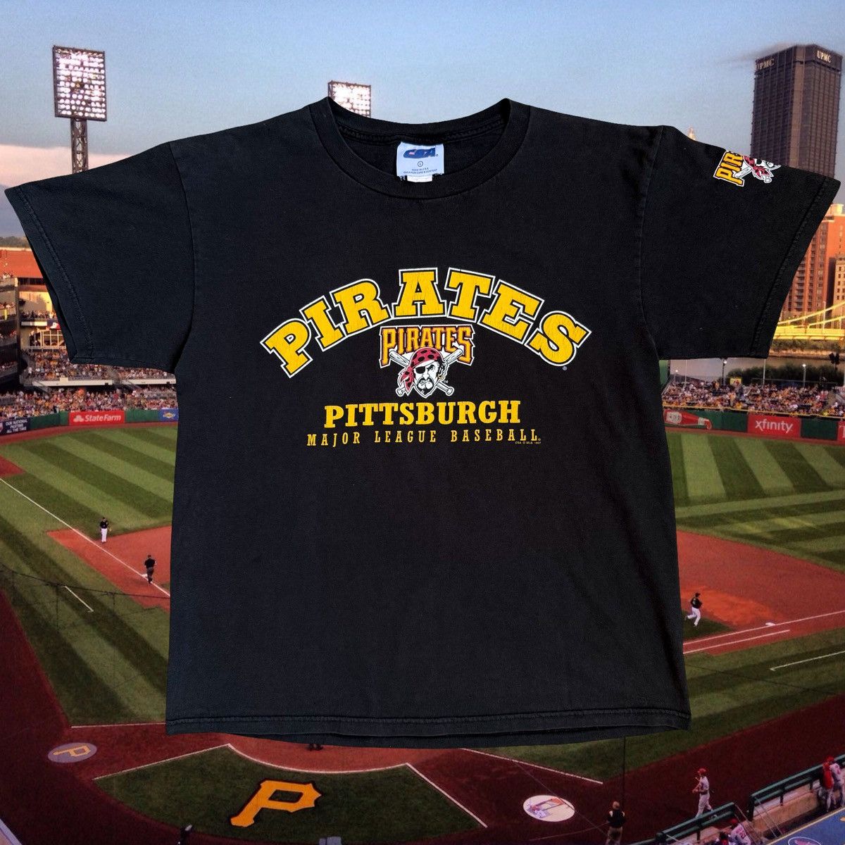 MLB × Vintage 90s Pittsburgh Pirates Vintage MLB Baseball Black Tshirt L. Size US L / EU 52-54 / 3 - 1 Thumbnail