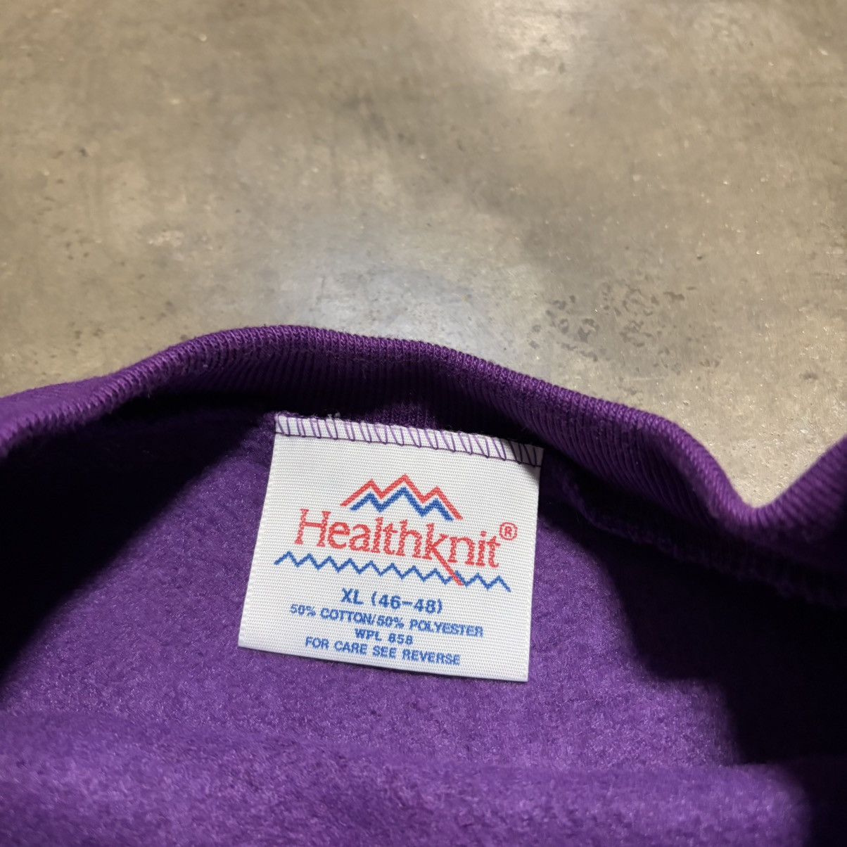 Vintage Vintage 80s Healthknit Crewneck Sweatshirt Raglan Bull Dogs Size US XL / EU 56 / 4 - 8 Thumbnail