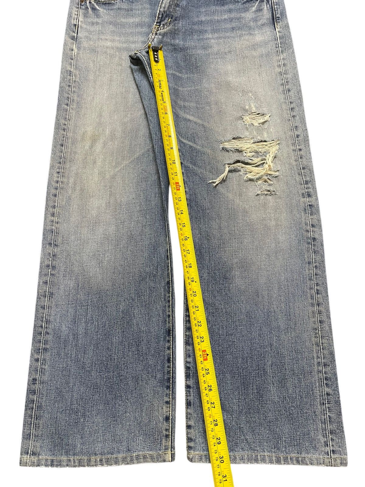 Uniqlo Vintage Japanese Uniqlo Blue Faded Wash Distressed Baggy Size US 34 / EU 50 - 14 Thumbnail