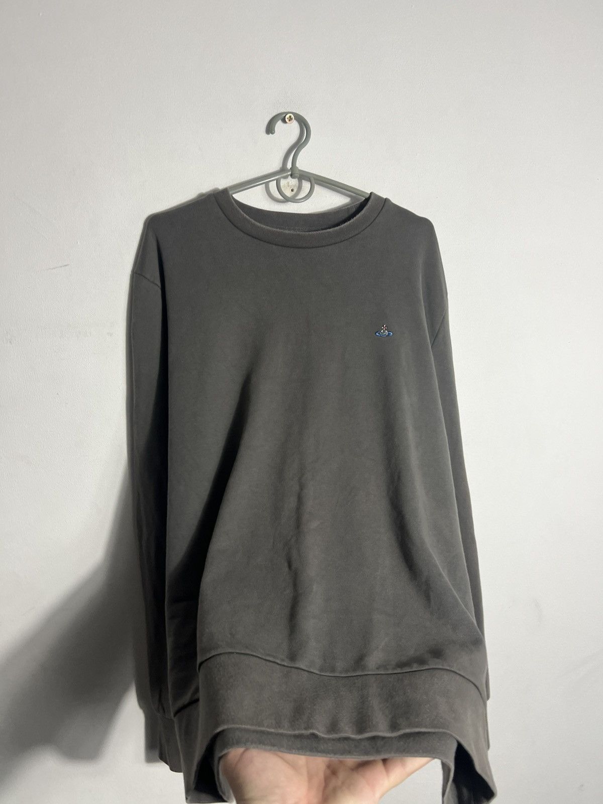 Vivienne Westwood Vintage Vivienne Westwood Sweatshirt Orb Logo Basic Pullover Size US M / EU 48-50 / 2 - 2 Thumbnail