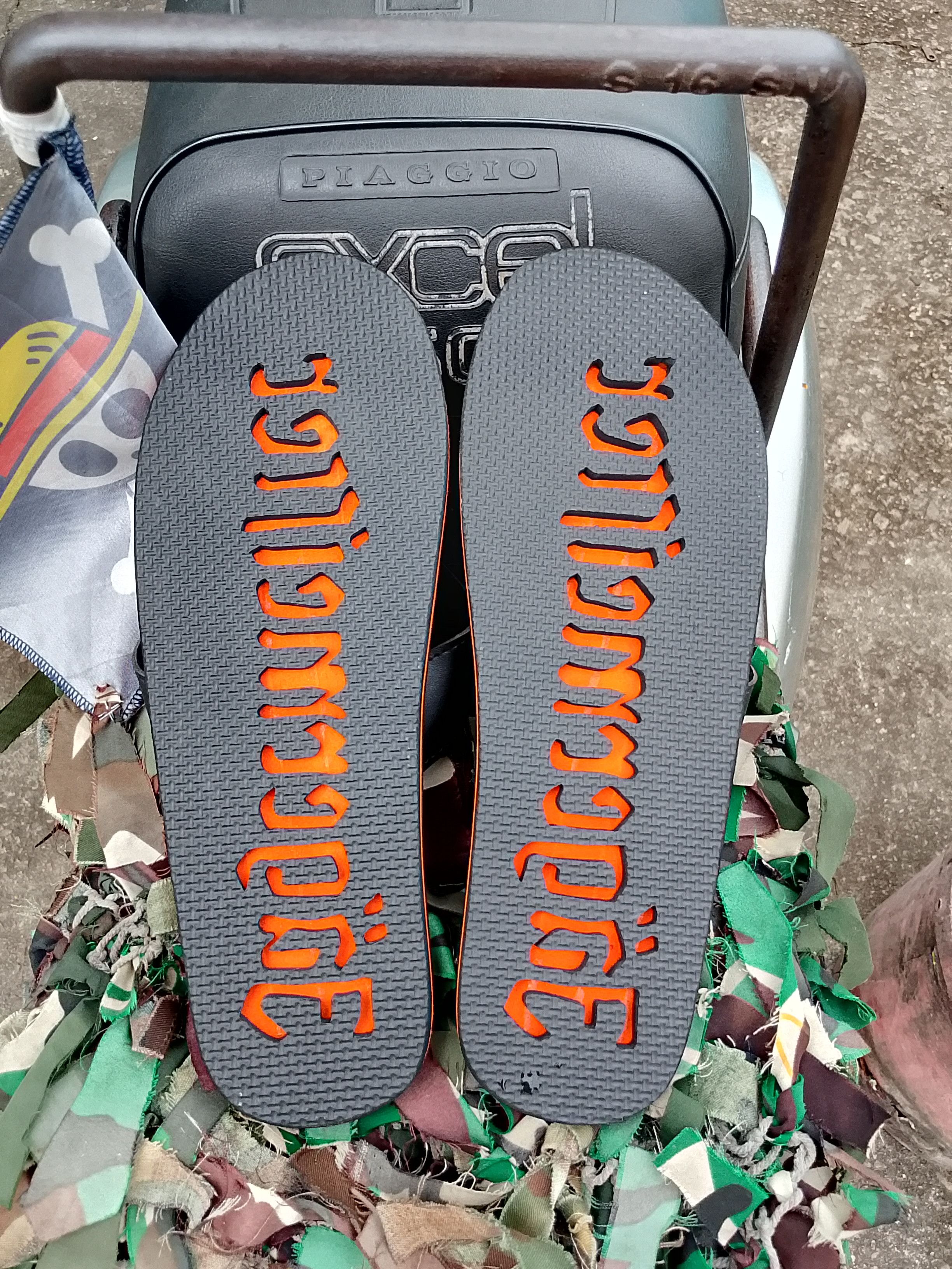 Jagermeister 💥 a pair of Jägermeister-branded flip-flops Size 42 - 3 Thumbnail