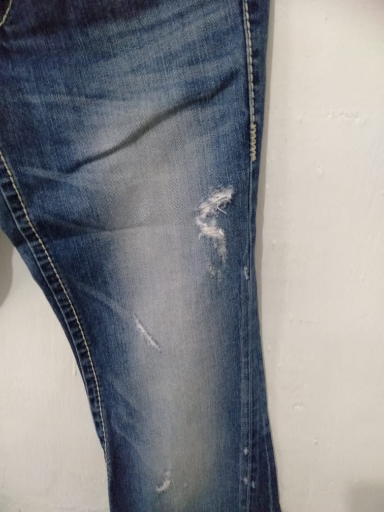 If Six Was Nine × Japanese Brand × Le Grande Bleu (L.G.B.) Denim Buckaaro Distrassed lgb style Size US 31 - 7 Thumbnail