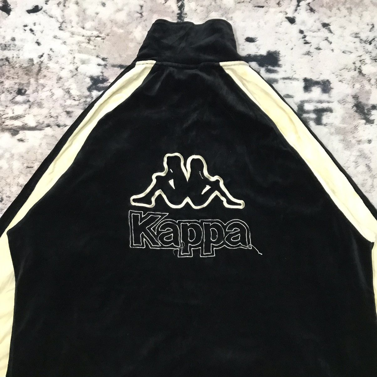 Kappa × Vintage Vintage 90s Kappa Side Tape Velvet Jacket Sweater Size US L / EU 52-54 / 3 - 11 Thumbnail