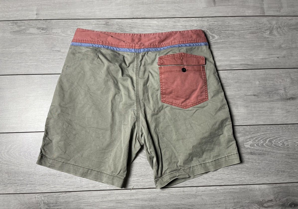 Quiksilver Vintage Quiksilver shorts size 36 Size US 36 / EU 52 - 4 Thumbnail