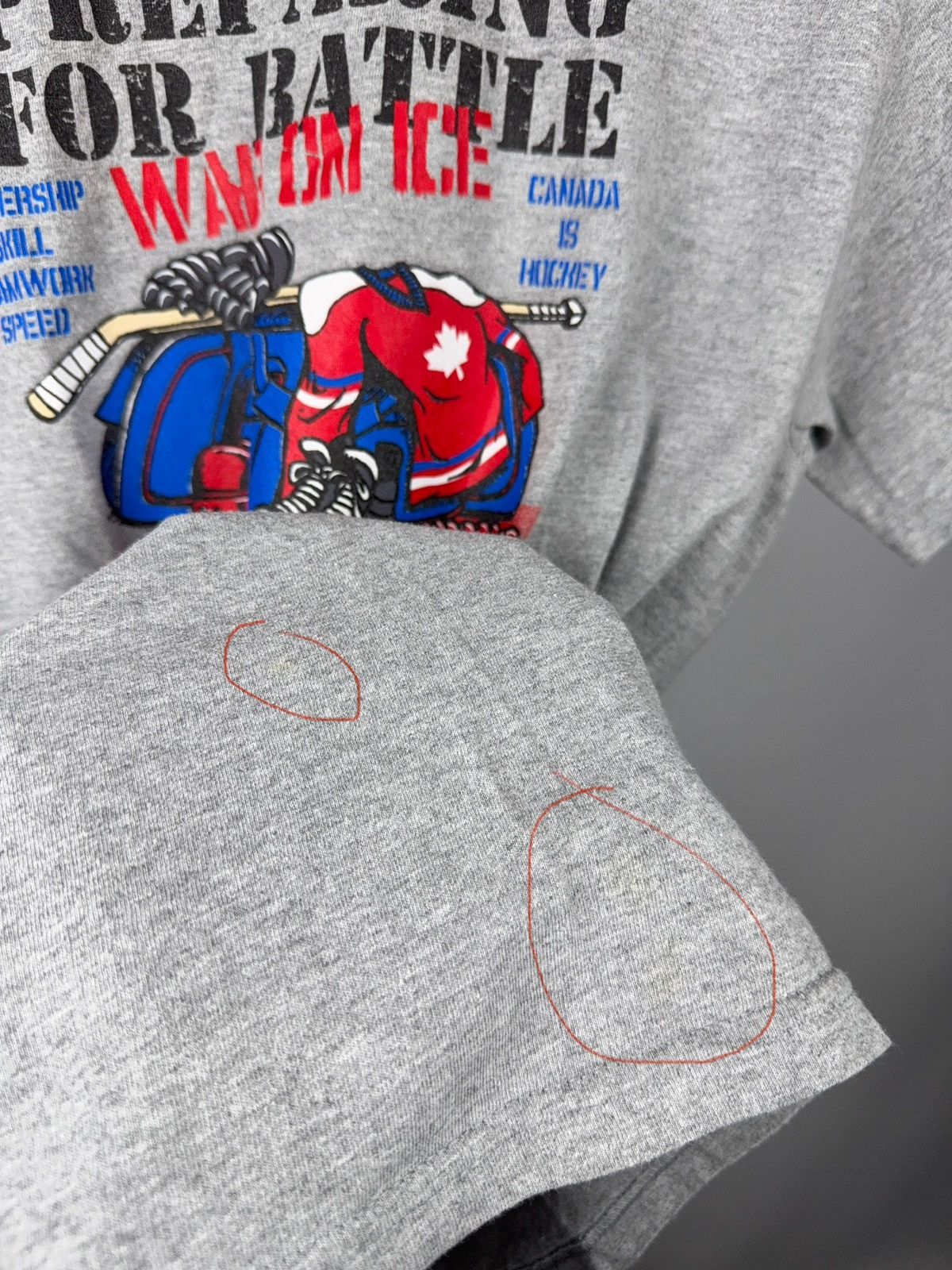 Vintage Vintage 00s Hockey Graphic T Shirt War On Ice Canada Tee Size US M / EU 48-50 / 2 - 8 Thumbnail