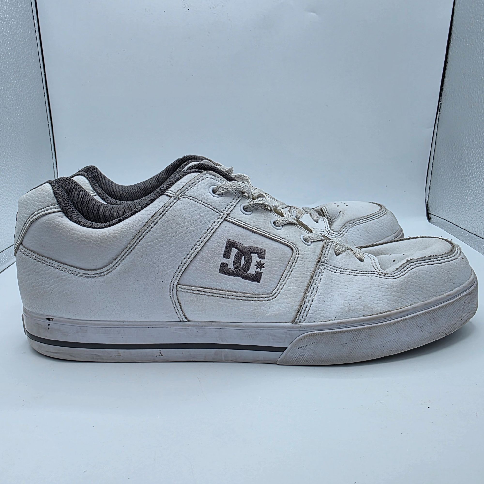 DC DC Pure Mens Size 13 White Sneaker Shoes Skating Walking Cas Size US 13 / EU 46 - 12 Thumbnail
