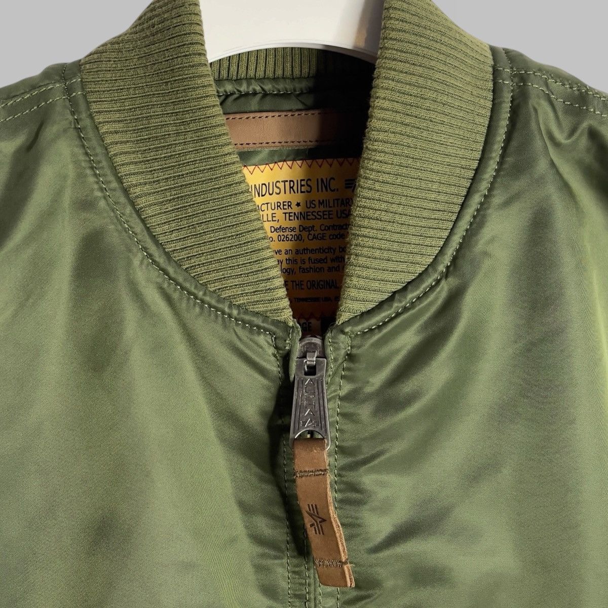 Alpha Industries ALPHA INDUSTRIES GREEN NYLON MA-1 BOMBER JACKET SIZE M Size US L / EU 52-54 / 3 - 4 Thumbnail