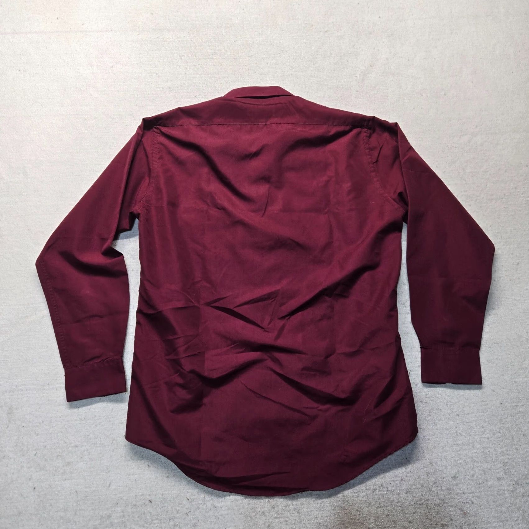 Vintage Botany 500 Button-Up Shirt Solid Red Long Sleeve Pocket Size 15.5 34/35 Mens Shirt Size US L / EU 52-54 / 3 - 7 Thumbnail