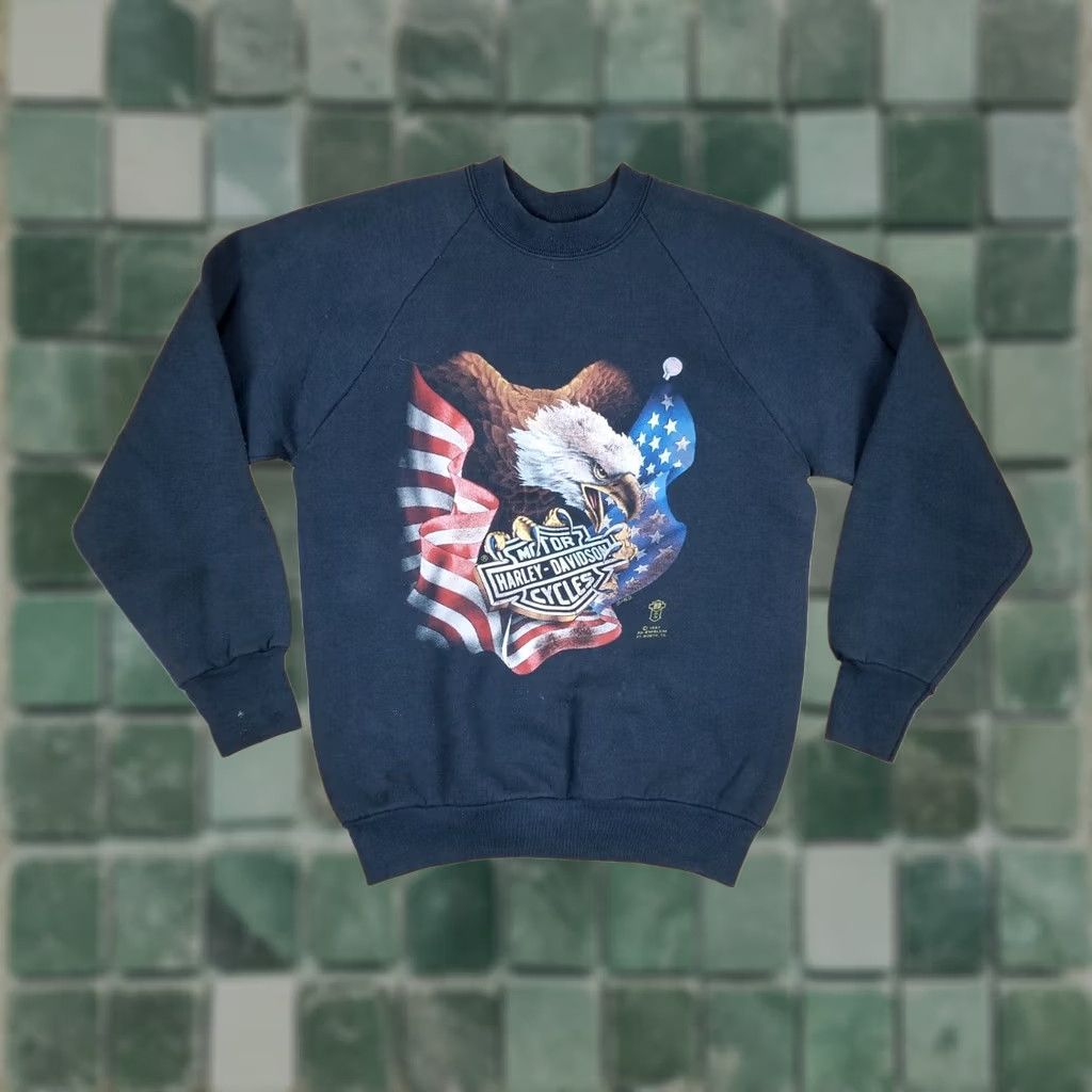 Harley Davidson VINTAGE Harley-Davidson 3D Emblem Black Crewneck Sweatshirt SZ MEDIUM Shirt Mens M Black 1987 19 28 24 Cotton Size US M / EU 48-50 / 2 - 1 Thumbnail