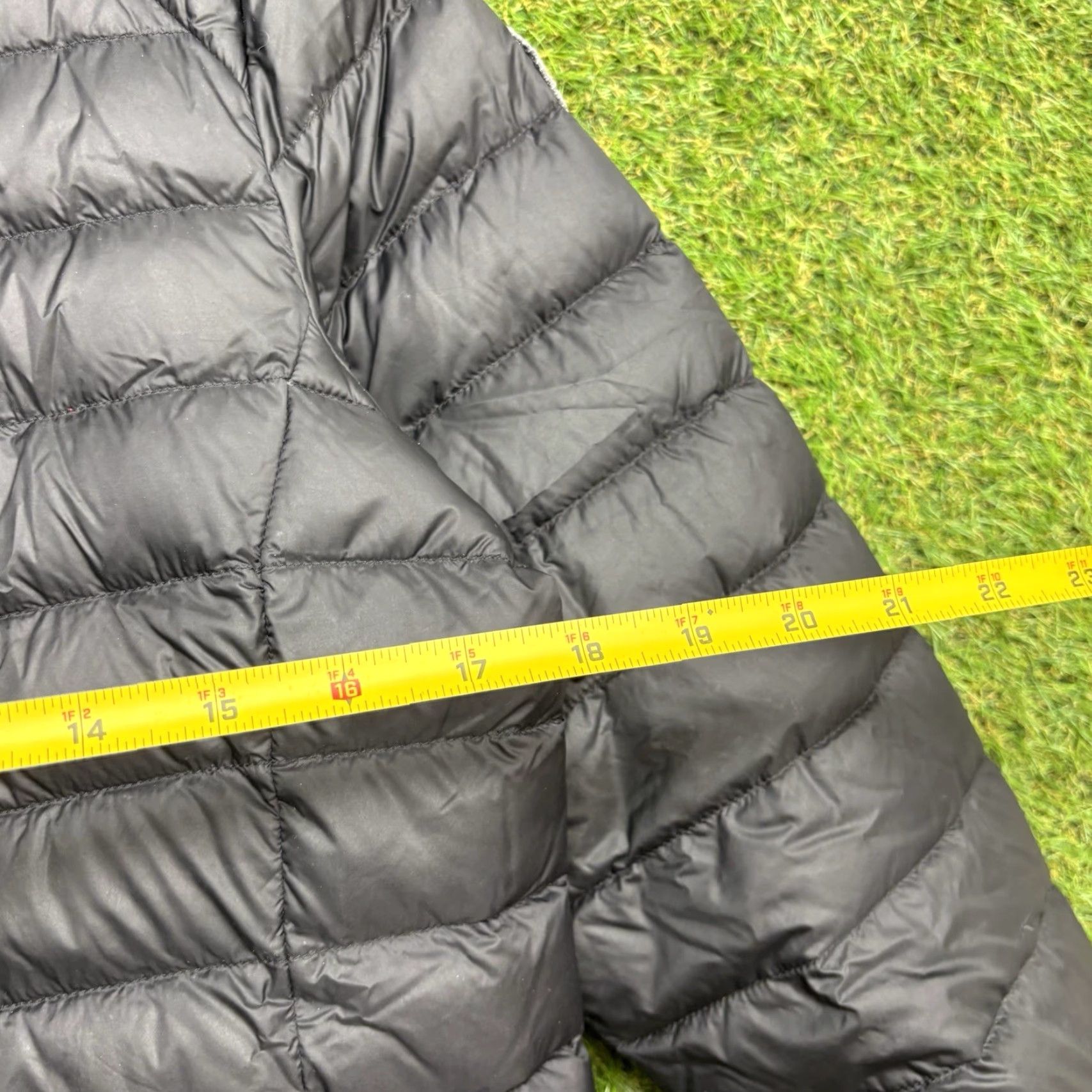 Vintage Jott Puffer Jacket Womens Large Quilted Zip Up Polyester Fall Outdoor Hiking Black Long Sleeve Short Jacket - Mens? Ladies Size L / US 10 / IT 46 - 3 Thumbnail