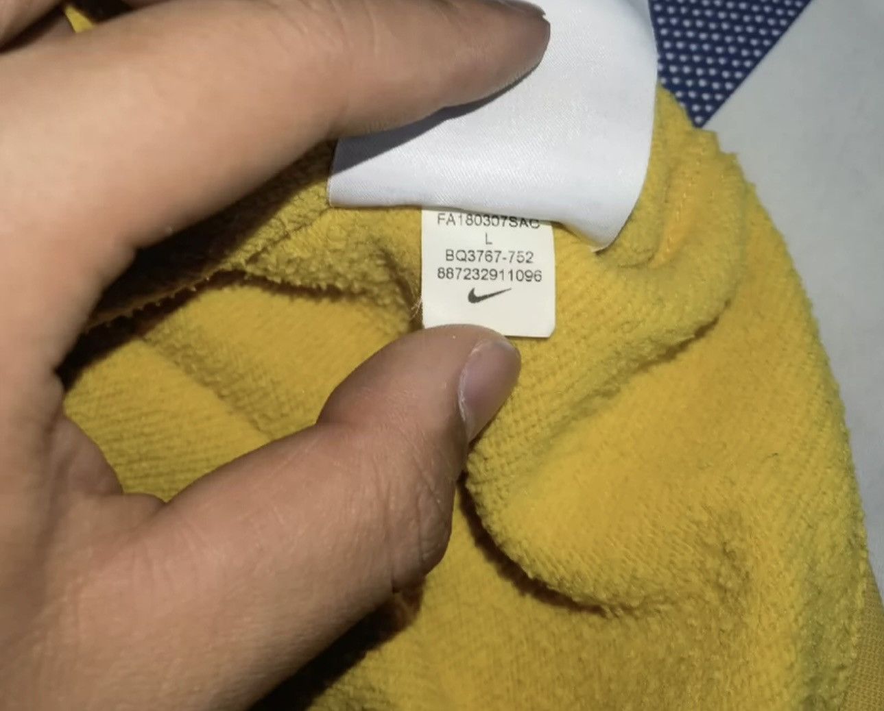 Nike × Supreme Supreme Nike crewneck mustard Size US L / EU 52-54 / 3 - 3 Thumbnail
