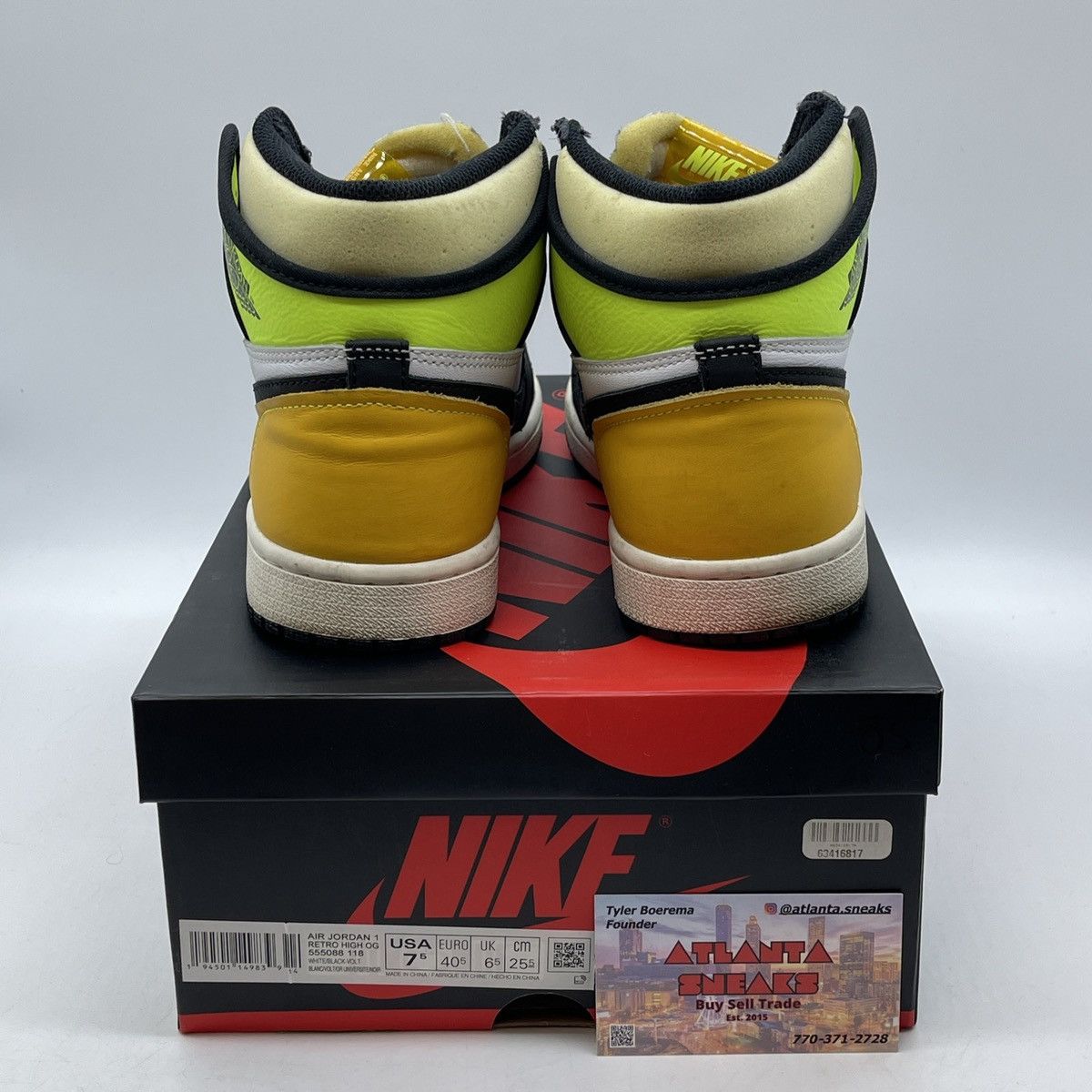 Jordan Brand Air Jordan 1 high volt gold Size US 7.5 / EU 40-41 - 3 Thumbnail