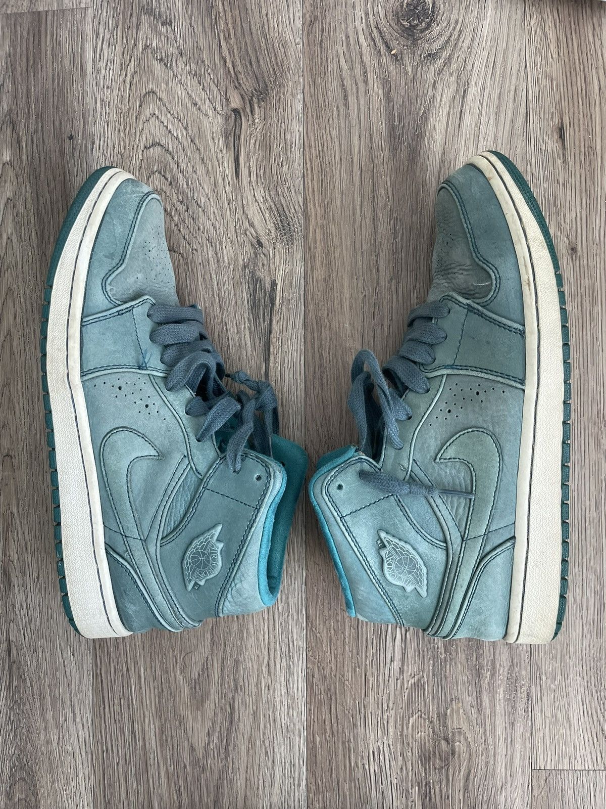 Jordan Brand Nike Air Jordan 1 Mid Nouveau Nightshade Teal 629151-306 Size US 10 / EU 43 - 2 Thumbnail