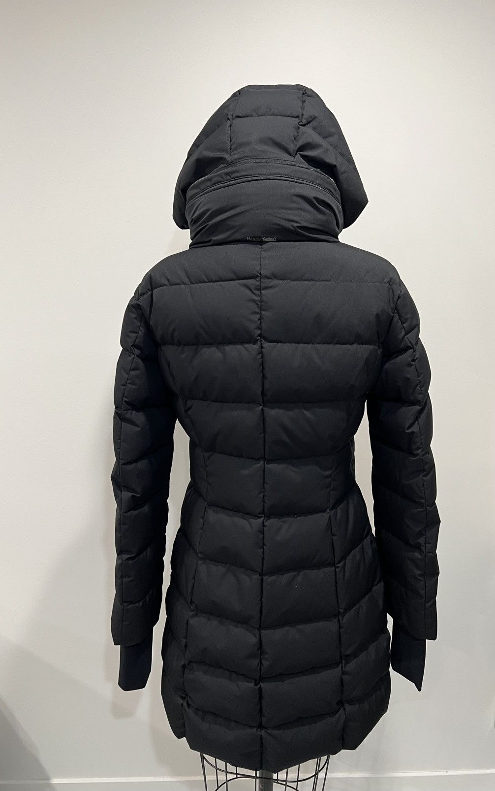 Herno HERNO LAMINAR SLIM-FIT COAT IN GORE-TEX INFINIUM WINDSTOPPER Size M / US 6-8 / IT 42-44 - 7 Thumbnail