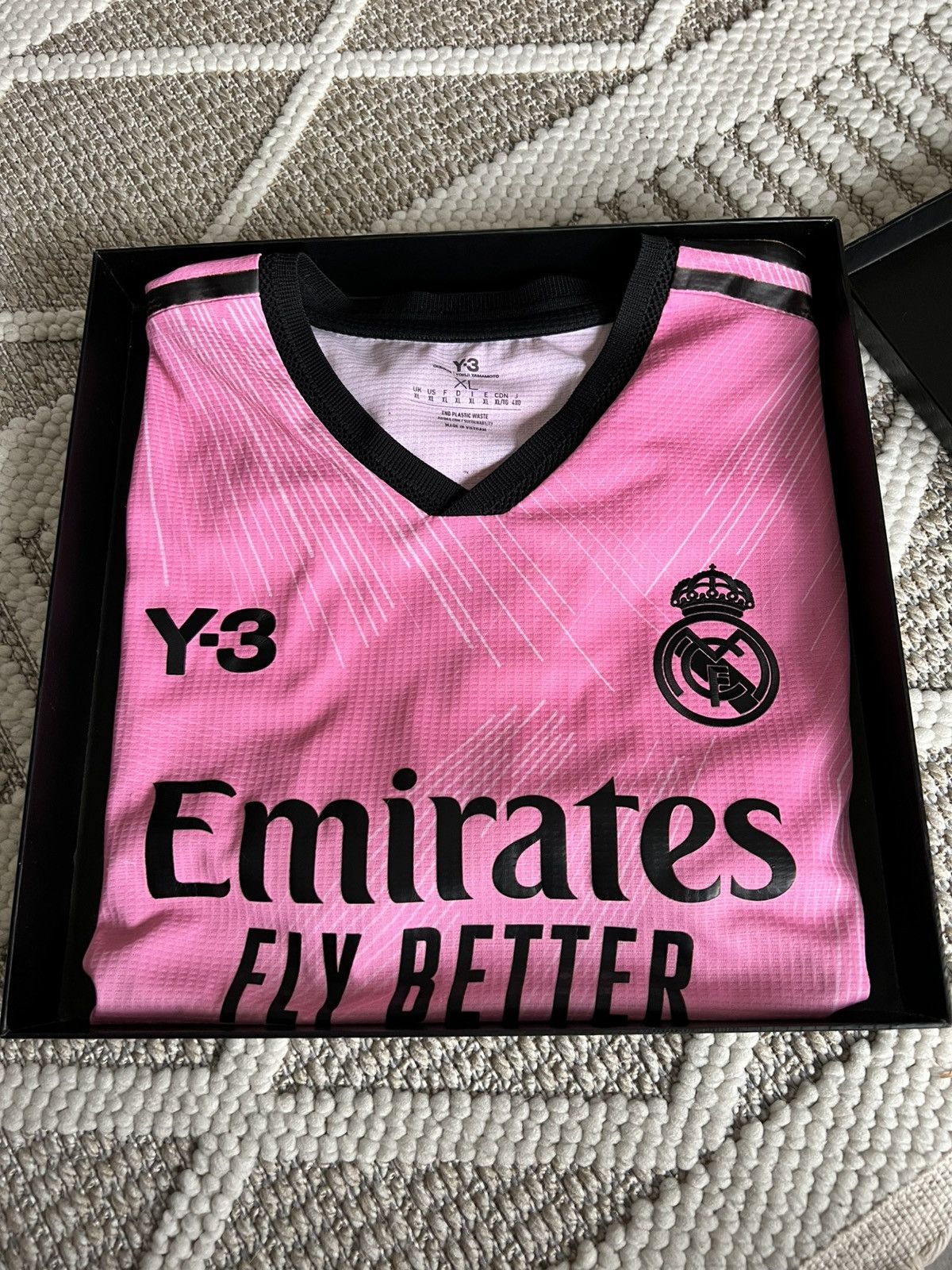 Yohji Yamamoto Y-3 Real Madrid Pink Jersey – Worn a Few Times Box Included Size US XL / EU 56 / 4 - 3 Thumbnail