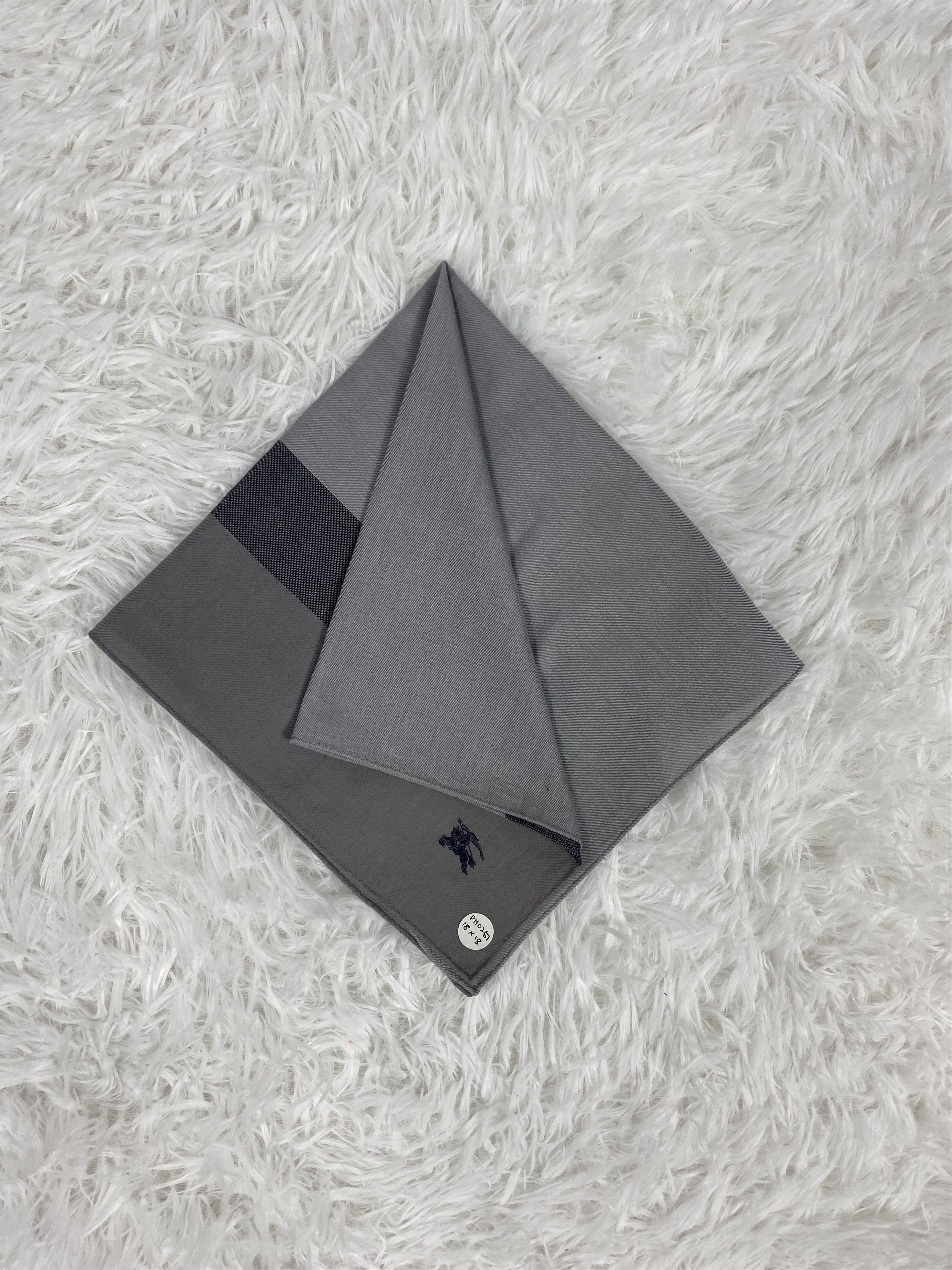 Burberry Vintage Burberry Handkerchief Neckerchief PH0251 Size ONE SIZE - 1 Thumbnail