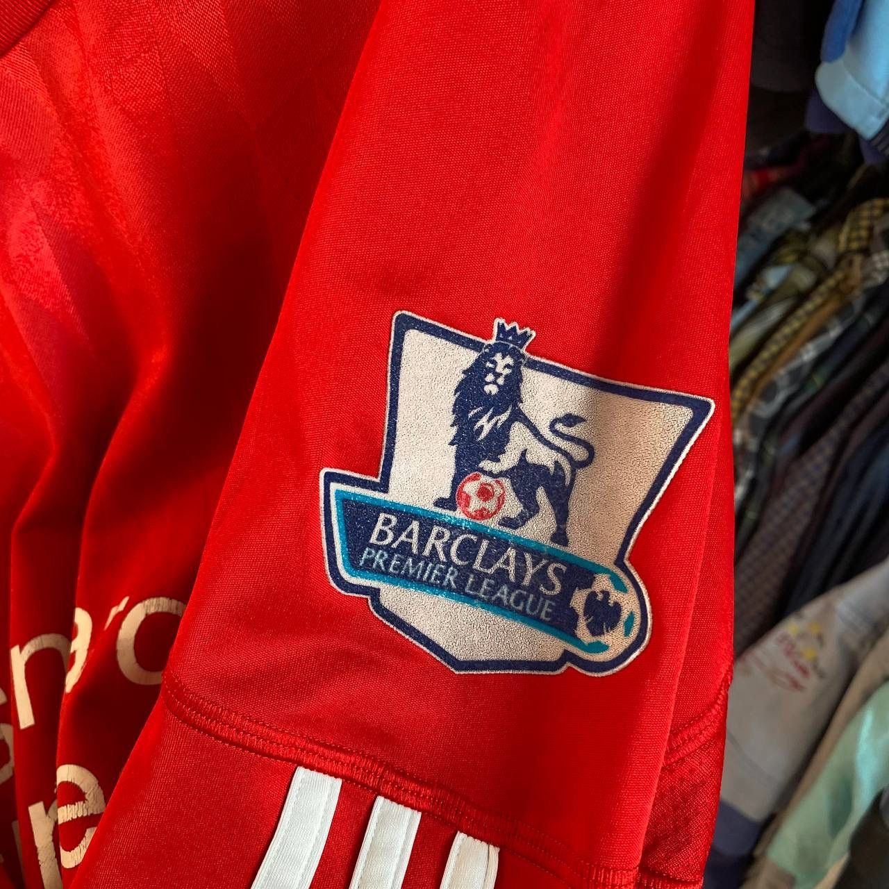 Adidas × Vintage Vintage Adidas Liverpool 2010 home soccer jersey Size US XL / EU 56 / 4 - 8 Thumbnail
