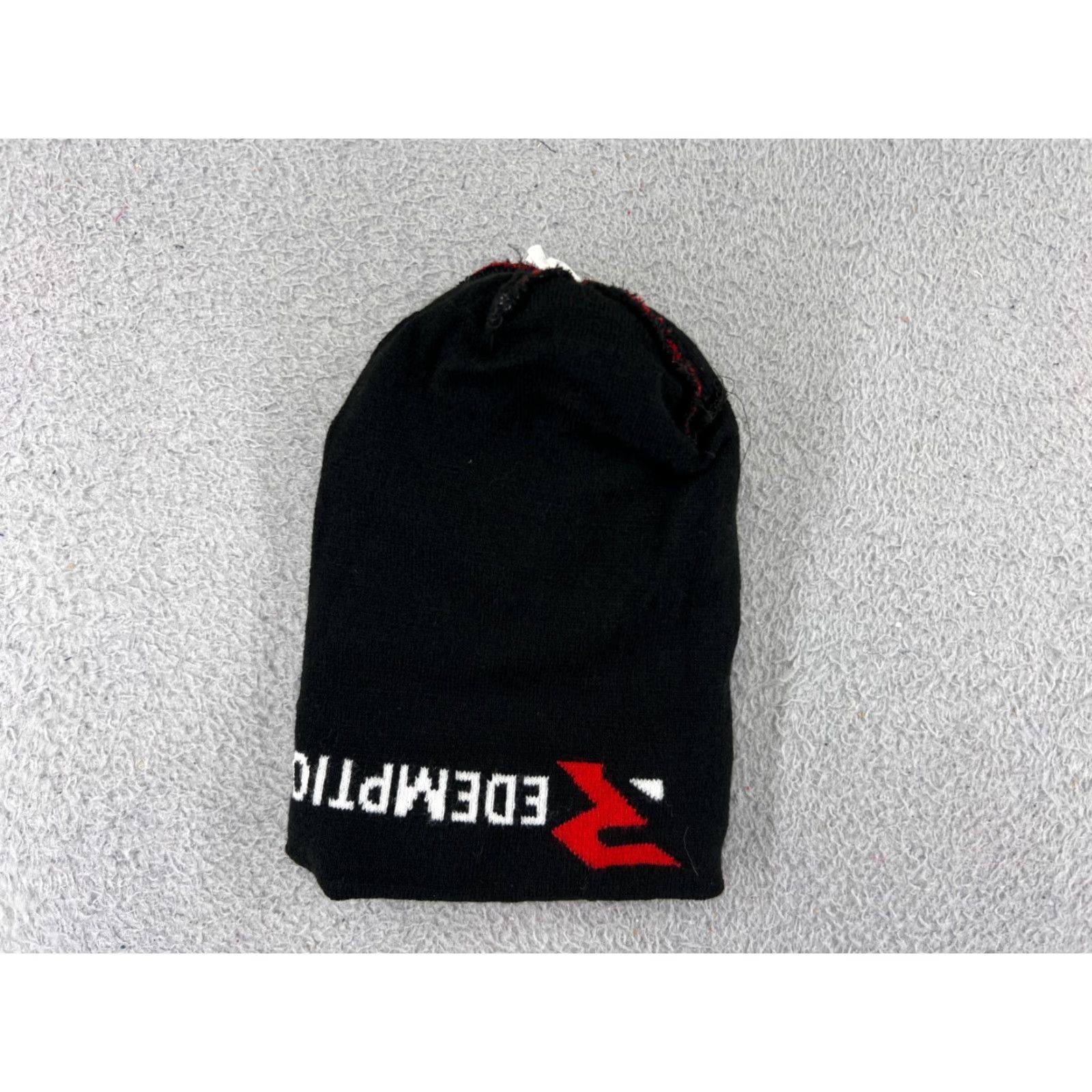 Vintage Cap America Redemption Beanie Toque Hat Men One Size Black Red Knit Acrylic Blend Snowboard Size ONE SIZE - 4 Thumbnail