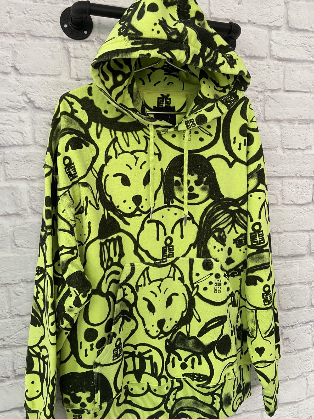 Chito × Givenchy Givenchy Chito Allover Family Oversized Hoodie Size US L / EU 52-54 / 3 - 5 Thumbnail