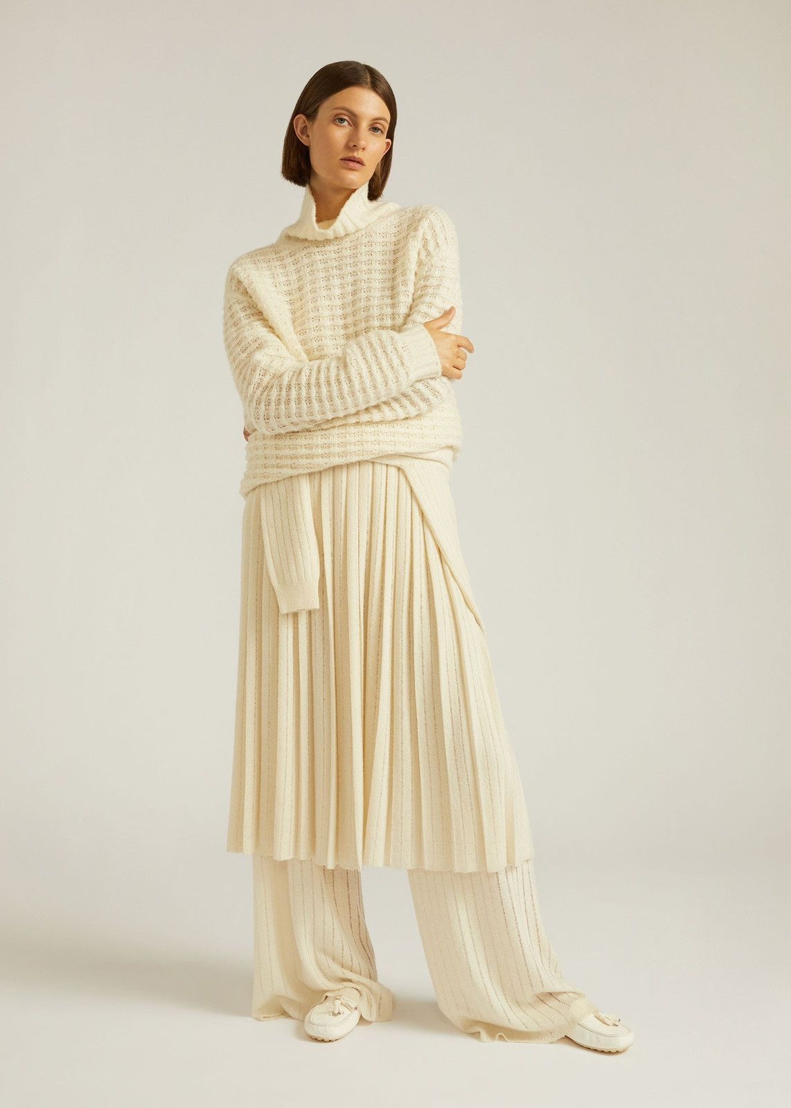 Loro Piana o1srvl11e0424 Sweater in White Size S / US 4 / IT 40 - 2 Thumbnail