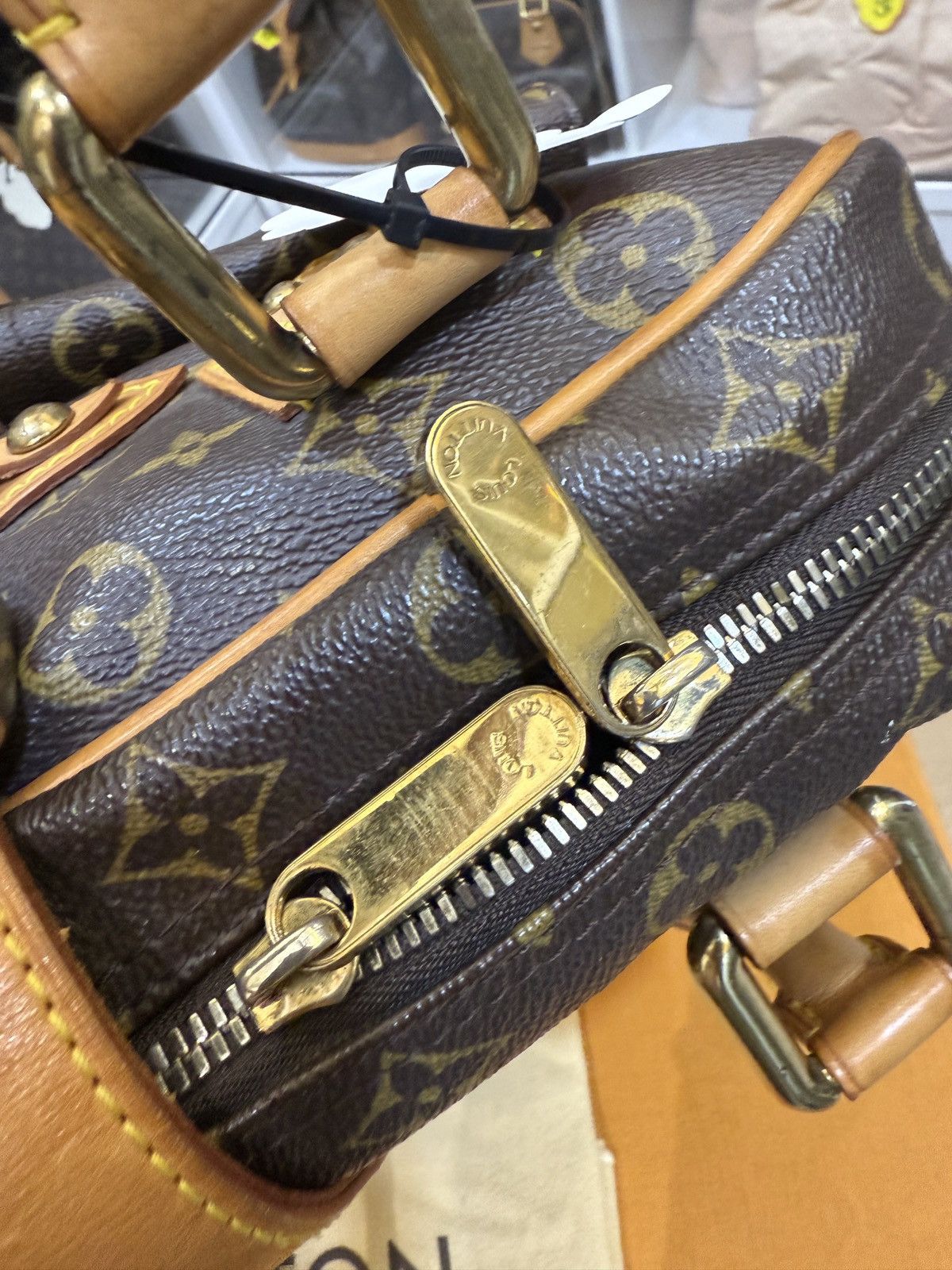 Louis Vuitton LOUIS VUITTON MANHATTAN GM - 2141 Size ONE SIZE - 10 Thumbnail