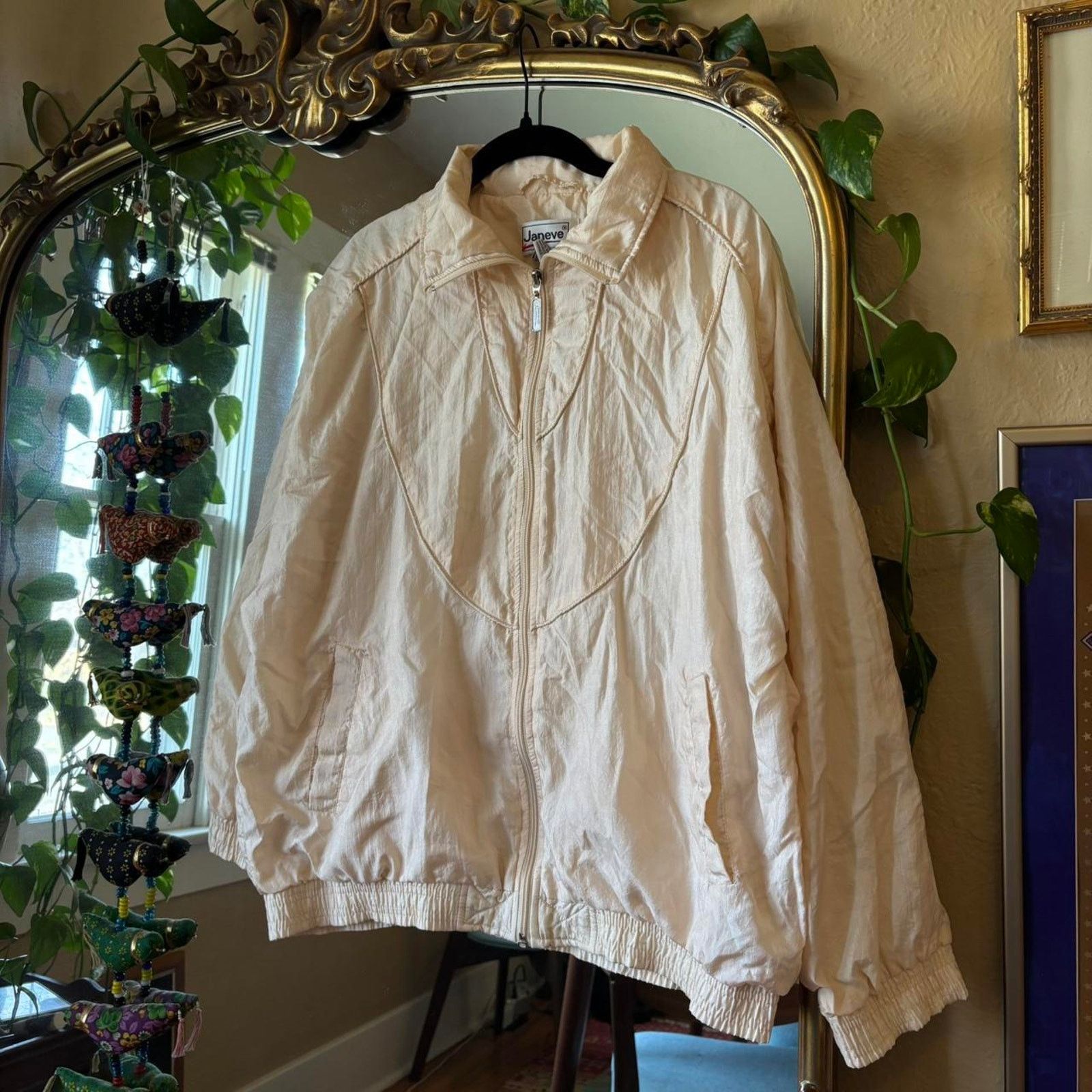 Vintage Vintage Janeve Champagne Windbreaker Medium 80s Sportswear Size M / US 6-8 / IT 42-44 - 3 Thumbnail