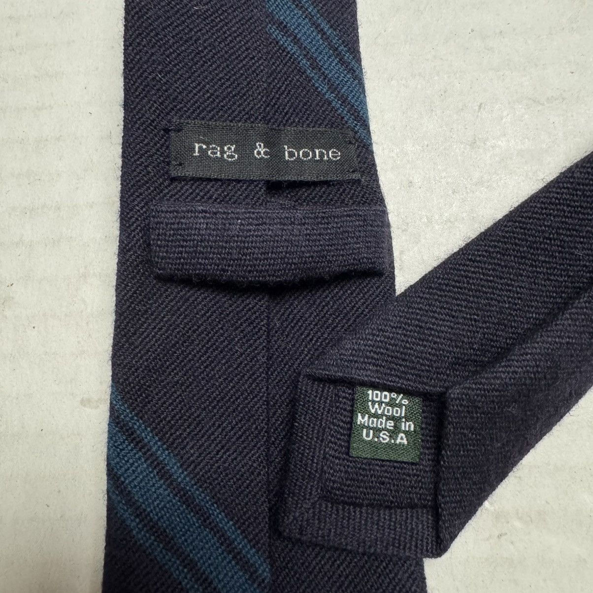 Rag & Bone RAG & BONE Men’s Single Stripe Skinny Tie in Dark Navy Size ONE SIZE - 3 Thumbnail
