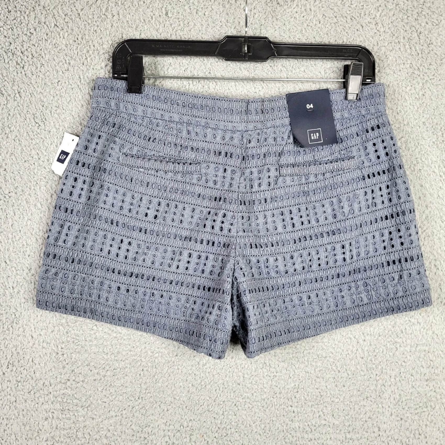 Gap Gap Women's Teal Blue Eyelet Chino Cotton Casual Shorts Size 4 NEW Size 27" / US 4 / IT 40 - 6 Thumbnail