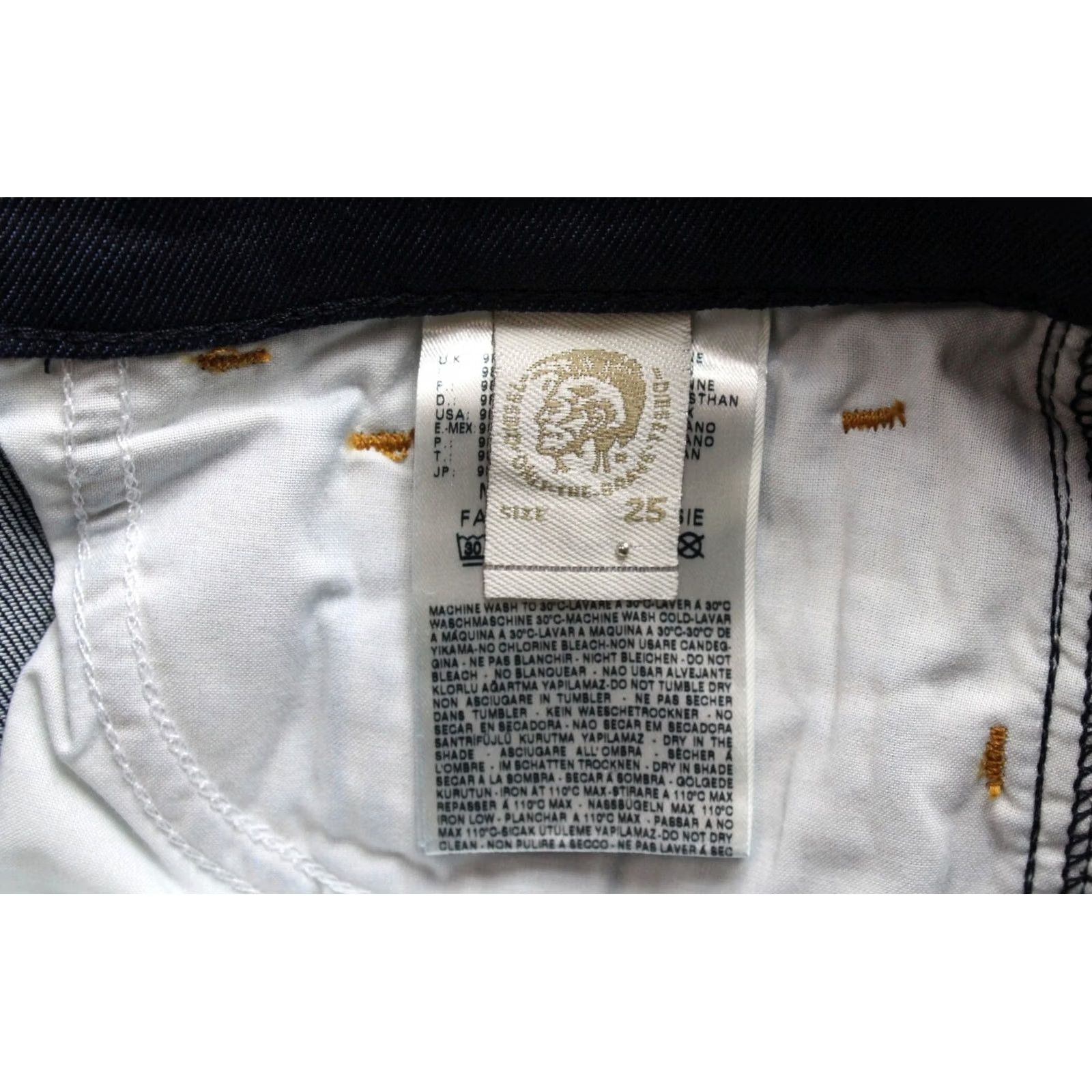 Diesel DIESEL Bootzee Regular Slim-Bootcut Regular Waist 0069H Jeans Women's W25/L32 Jeans Size 42" / US 20 - 7 Thumbnail