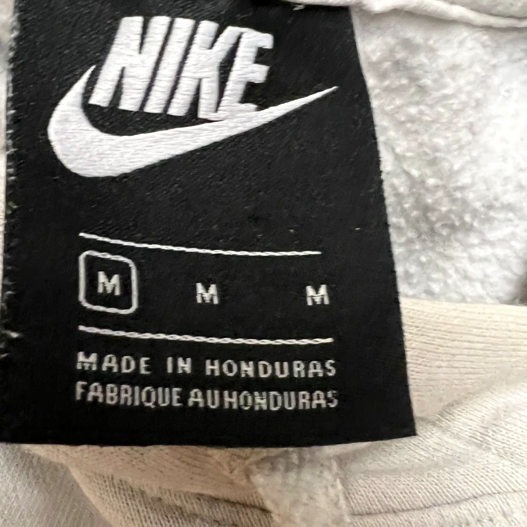 Nike VINTAGE Nike Hooded Sweatshirt Mens M Gray Pullover Hooded Sweatshirt Nike Mens Sweatshirt Gray Vintage Size M Size US M / EU 48-50 / 2 - 7 Thumbnail
