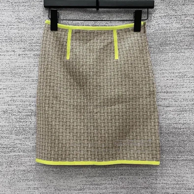 Hermes Hermes Jacquard Contrasting Color Knit Mini Skirt Size 42" / US 20 - 1 Thumbnail