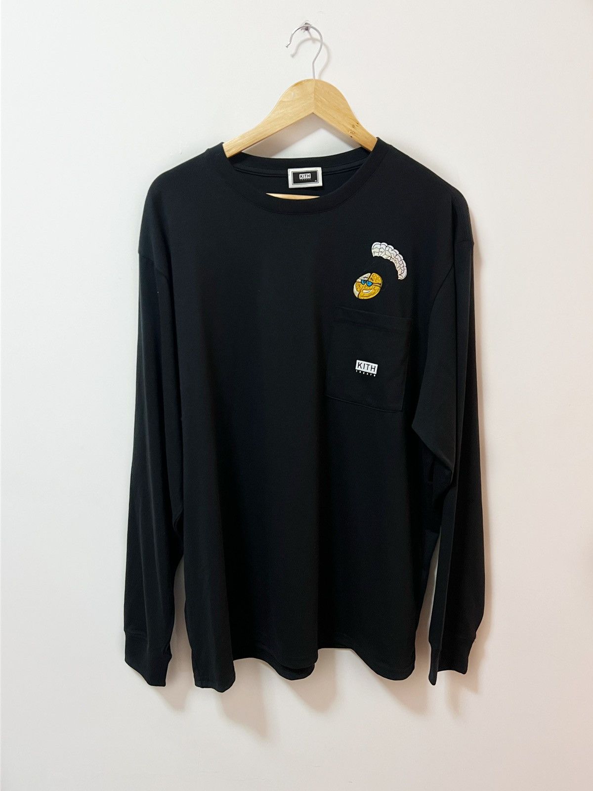 Kith × Vintage Kith Treats Parade II LS Tee Size US XL / EU 56 / 4 - 2 Thumbnail
