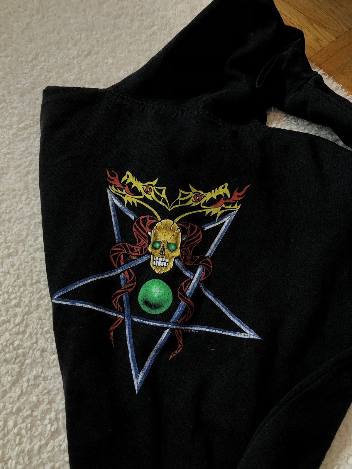 Vintage Hoodie Skull Fire Vintage 90’s Boxy Fit 65x65 cm Size US XL / EU 56 / 4 - 4 Thumbnail